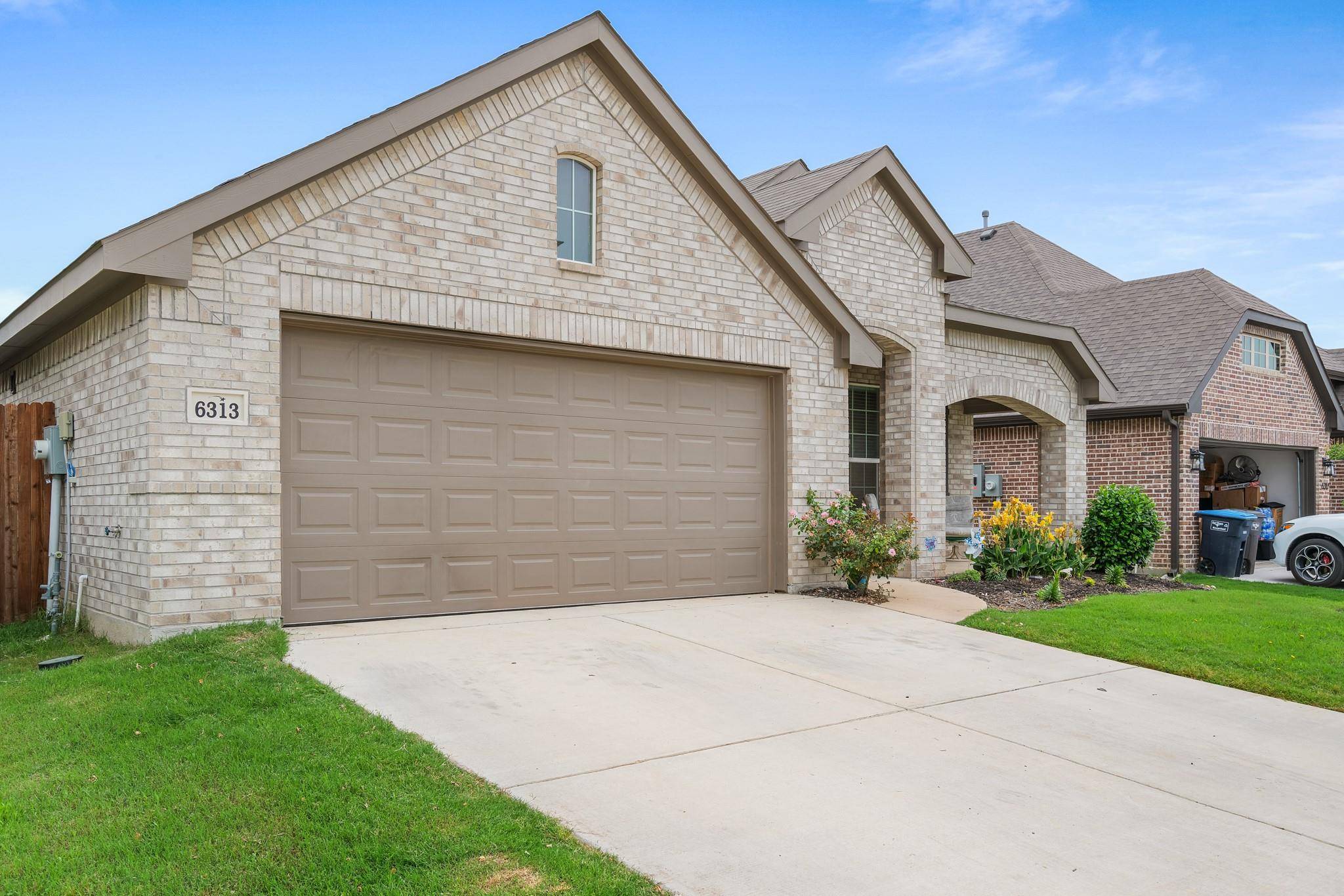 Fort Worth, TX 76179,6313 Red Cliff Drive