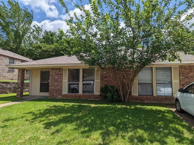 Arlington, TX 76015,2519 Windy Pine Lane