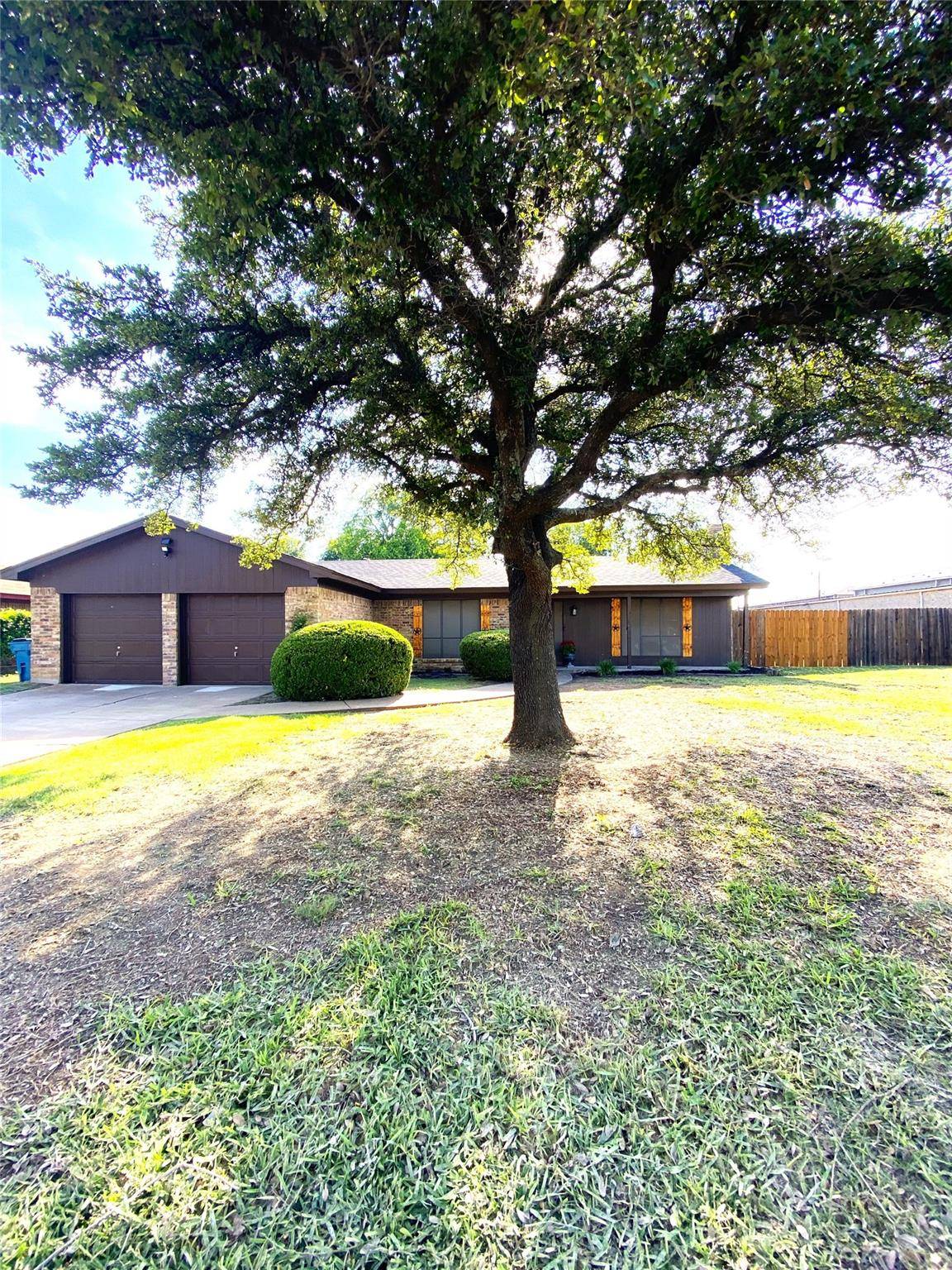 Alvarado, TX 76009,805 N Spears Street