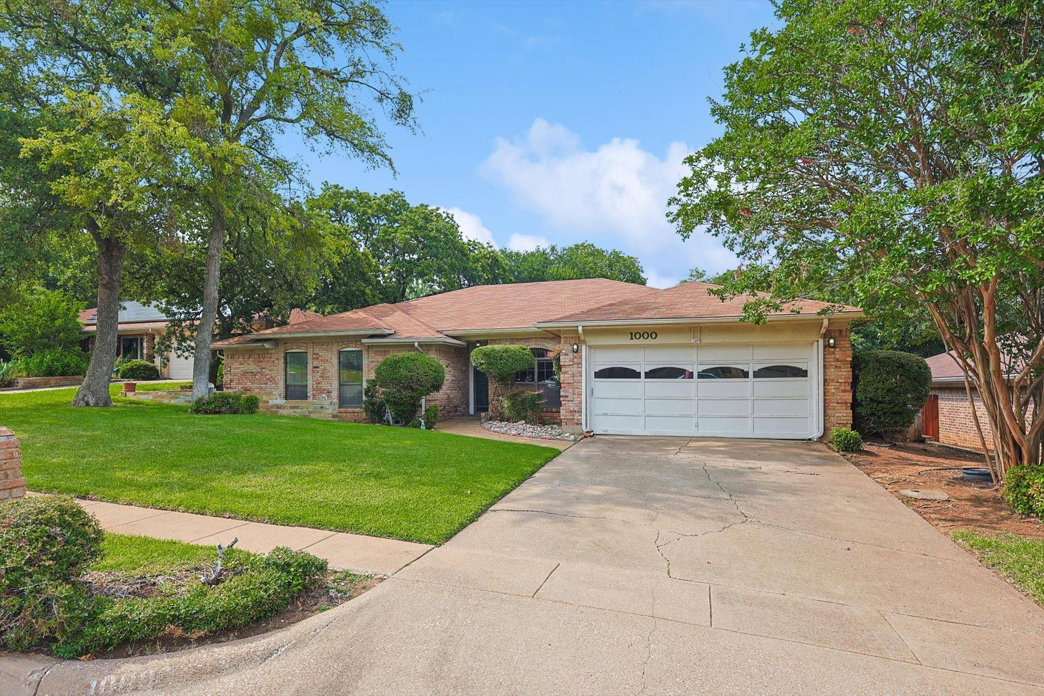 Euless, TX 76039,1000 Rosewood Court