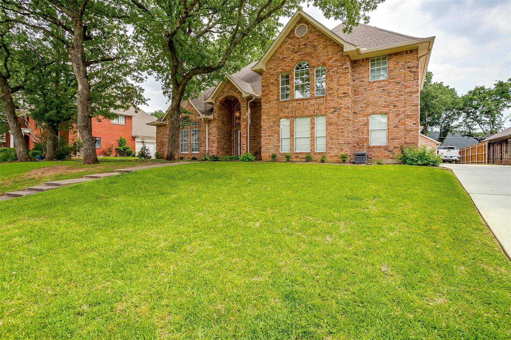 Mansfield, TX 76063,814 Majestic Oaks Court