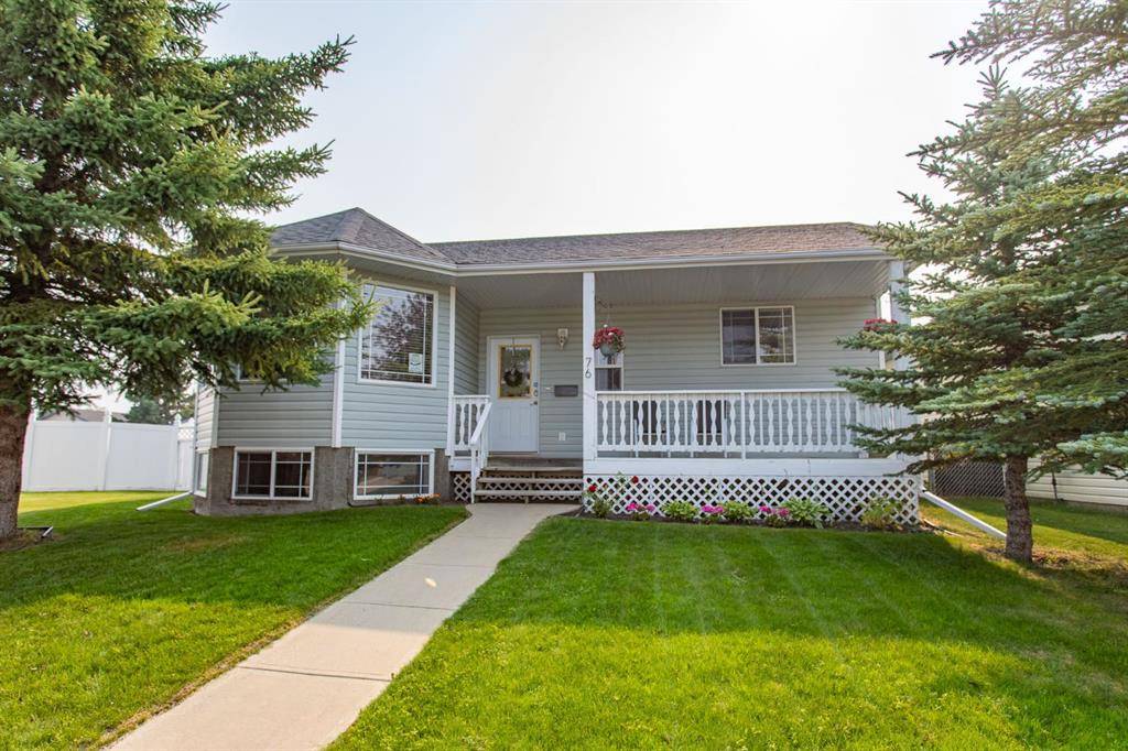 Red Deer, AB T4R 2R5,76 Lamont Close