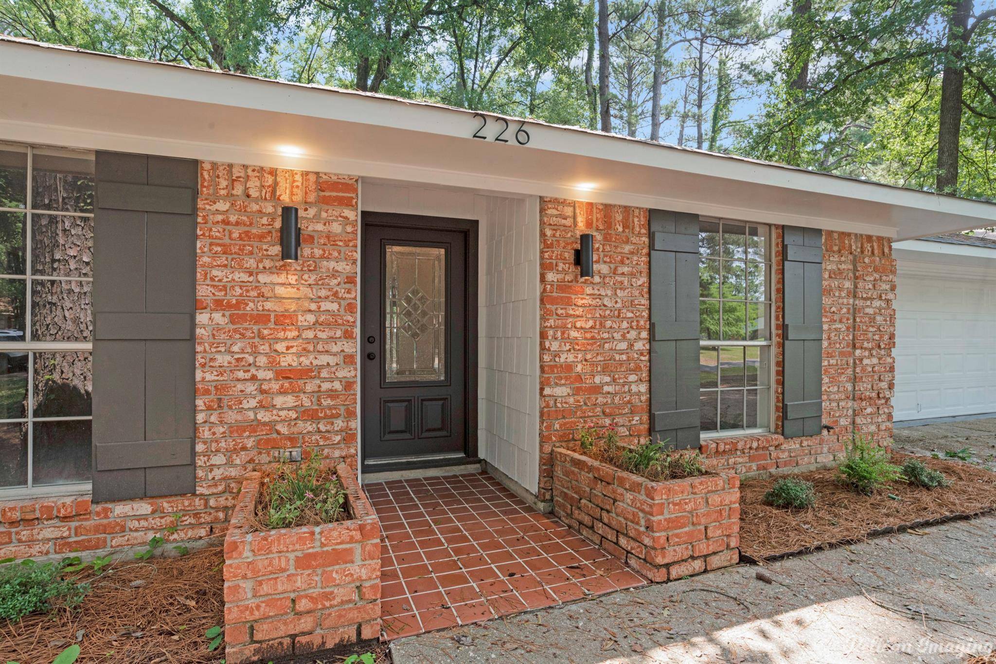 Haughton, LA 71037,226 Country Lane