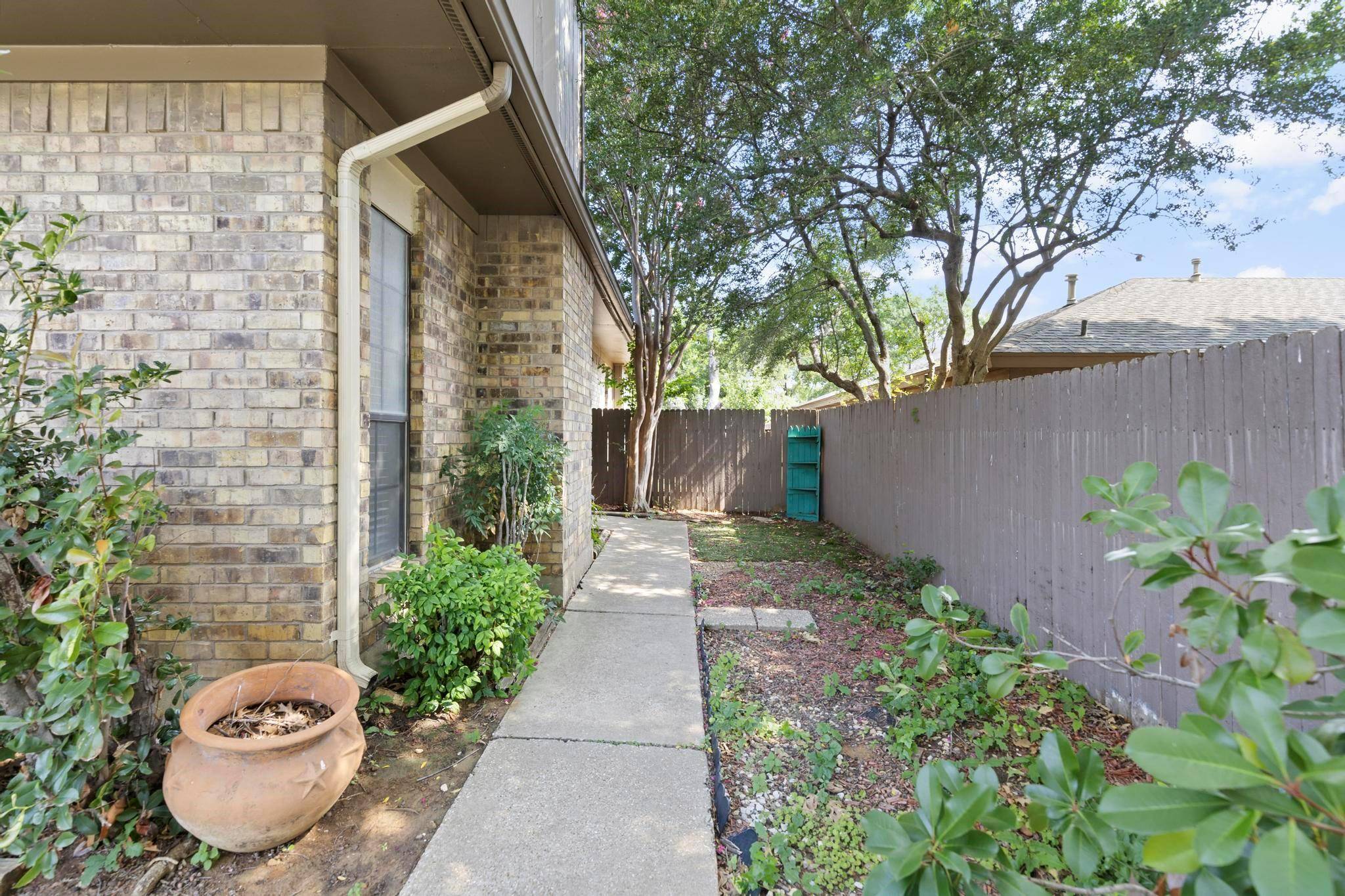 Grapevine, TX 76051,2013 Heatherbrook Drive