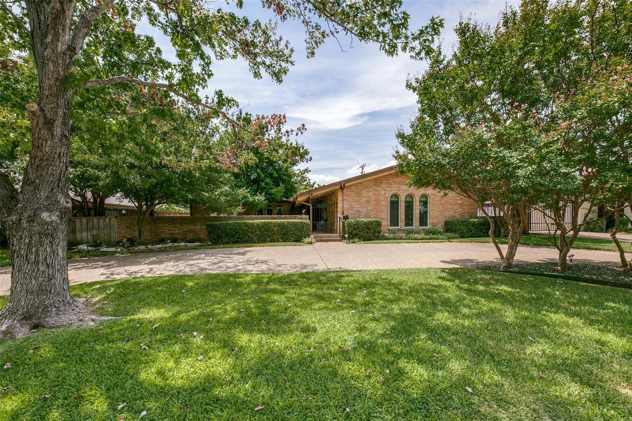 Dallas, TX 75214,6312 Chesley Lane