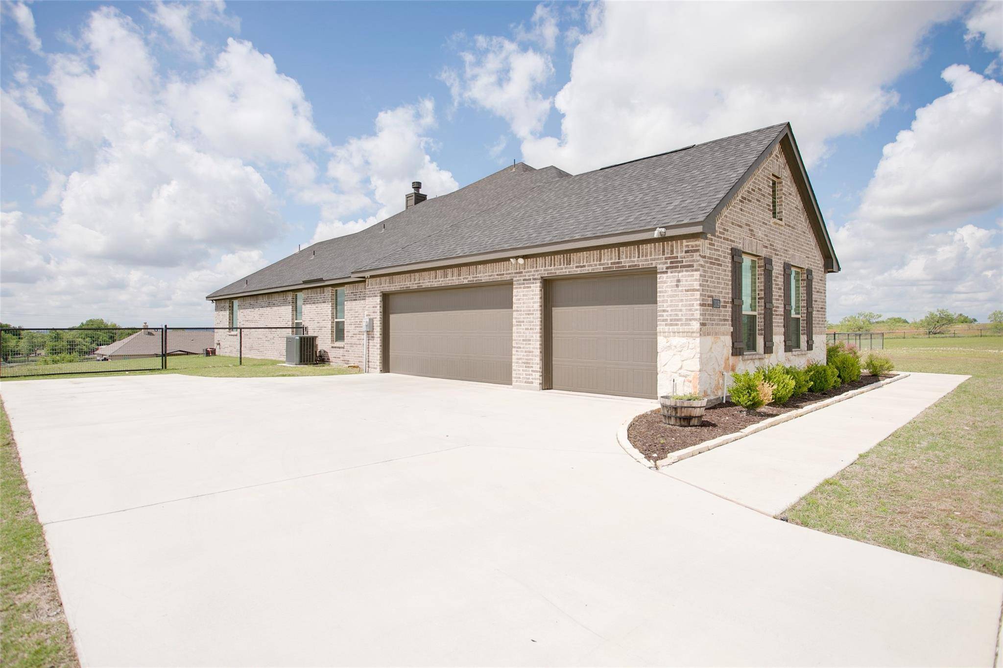 Weatherford, TX 76085,1019 Pebblegate Drive