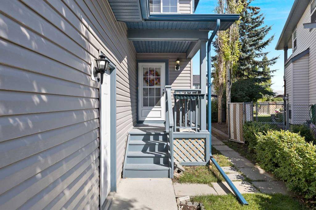 Calgary, AB T3J 3W1,28 Martha's Haven GDNS NE