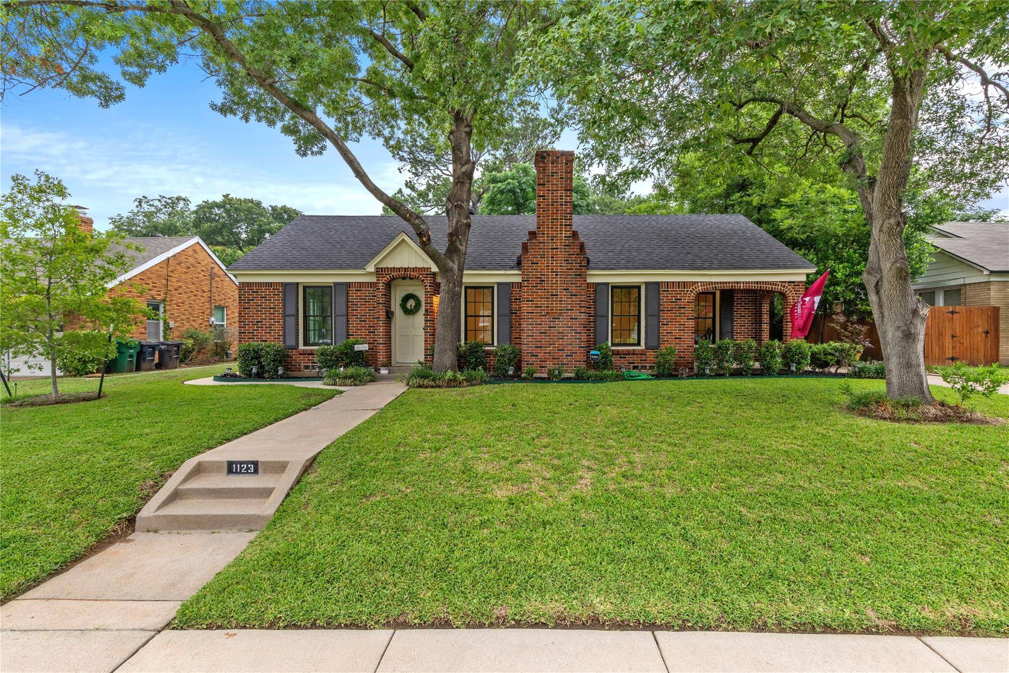 Fort Worth, TX 76111,1123 Bonnie Brae Avenue