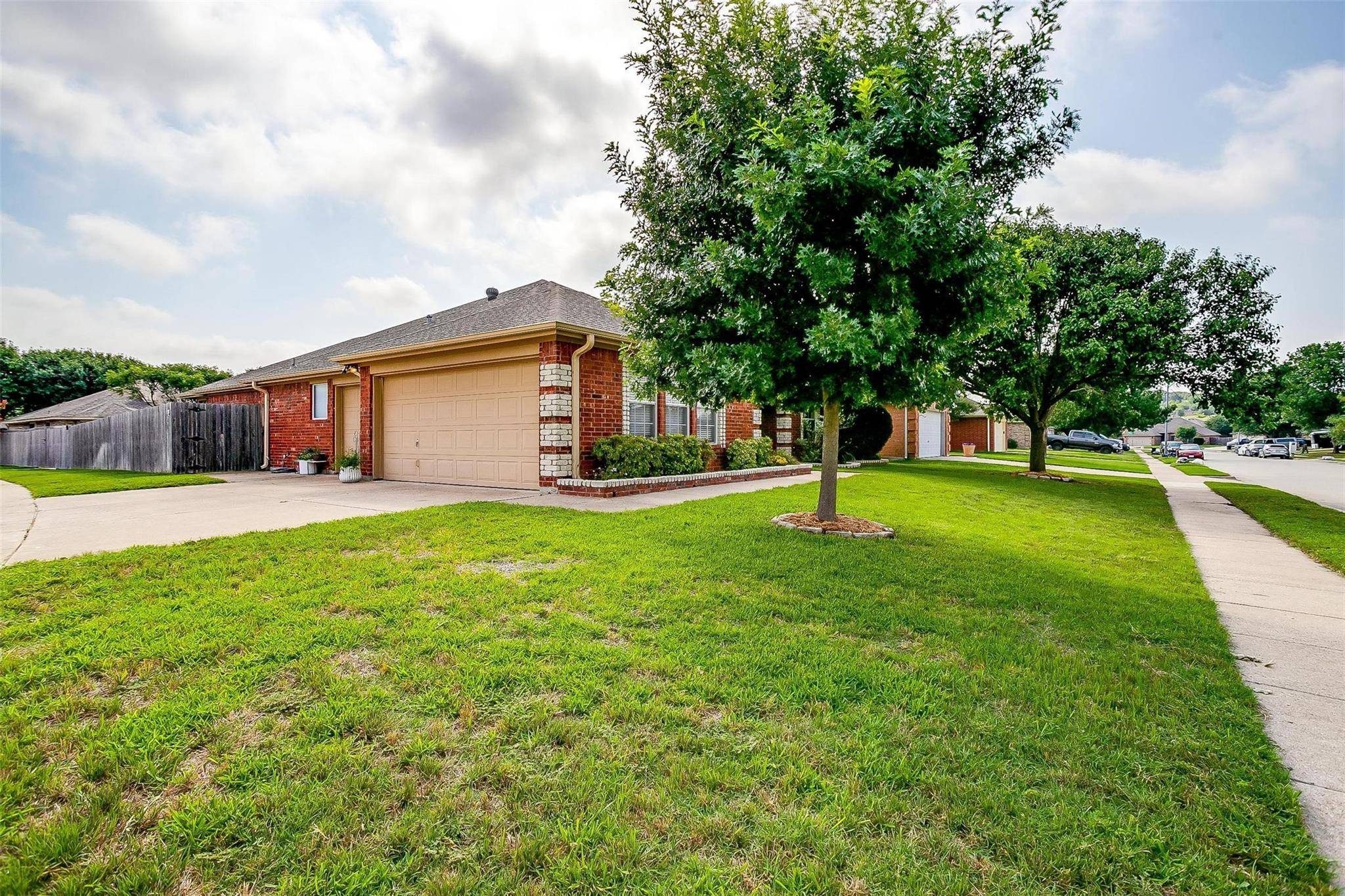 Burleson, TX 76028,958 Aaron Drive