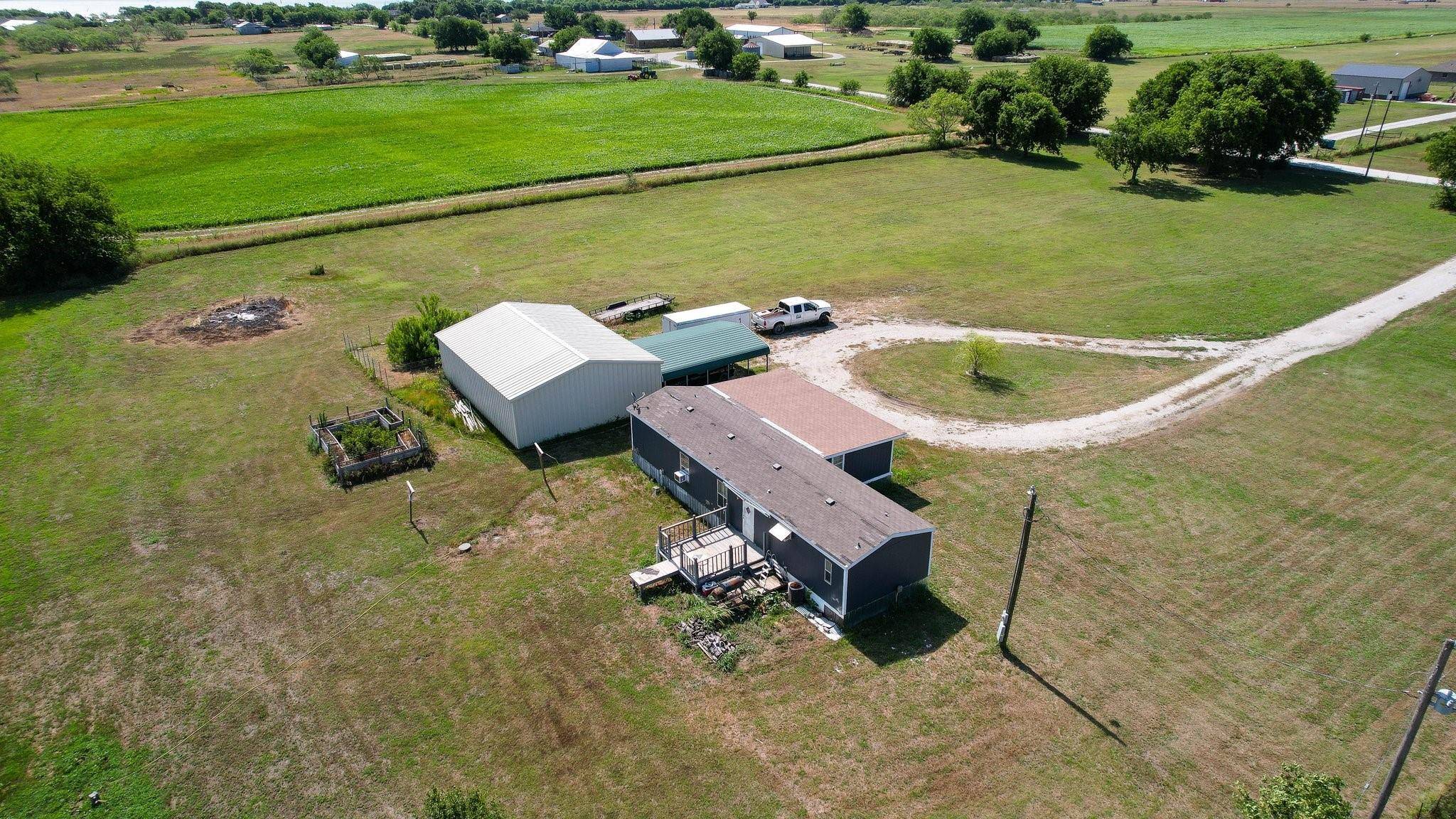 Valley View, TX 76272,313 County Road 240