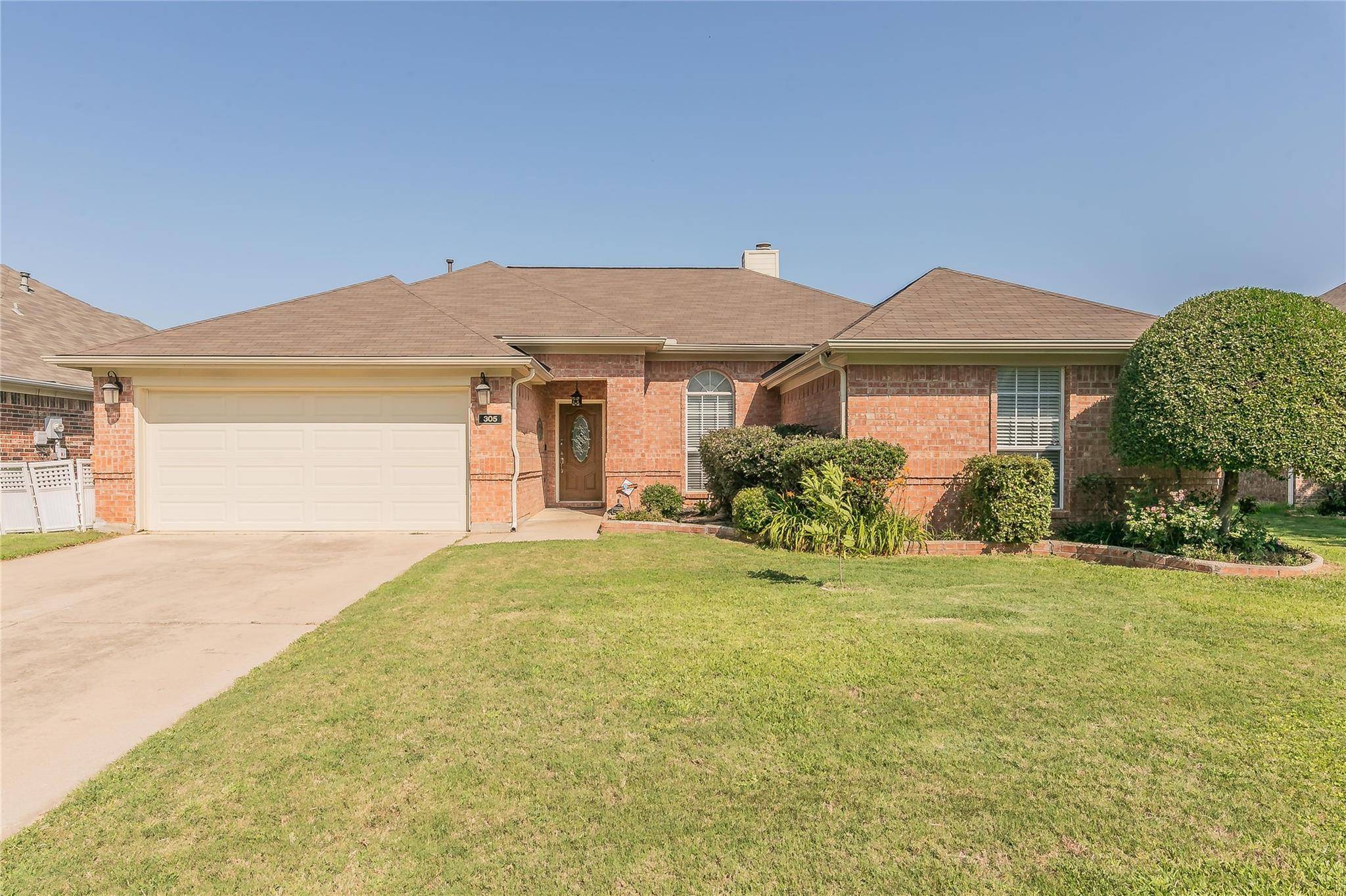 Hurst, TX 76053,305 Park Forest Court