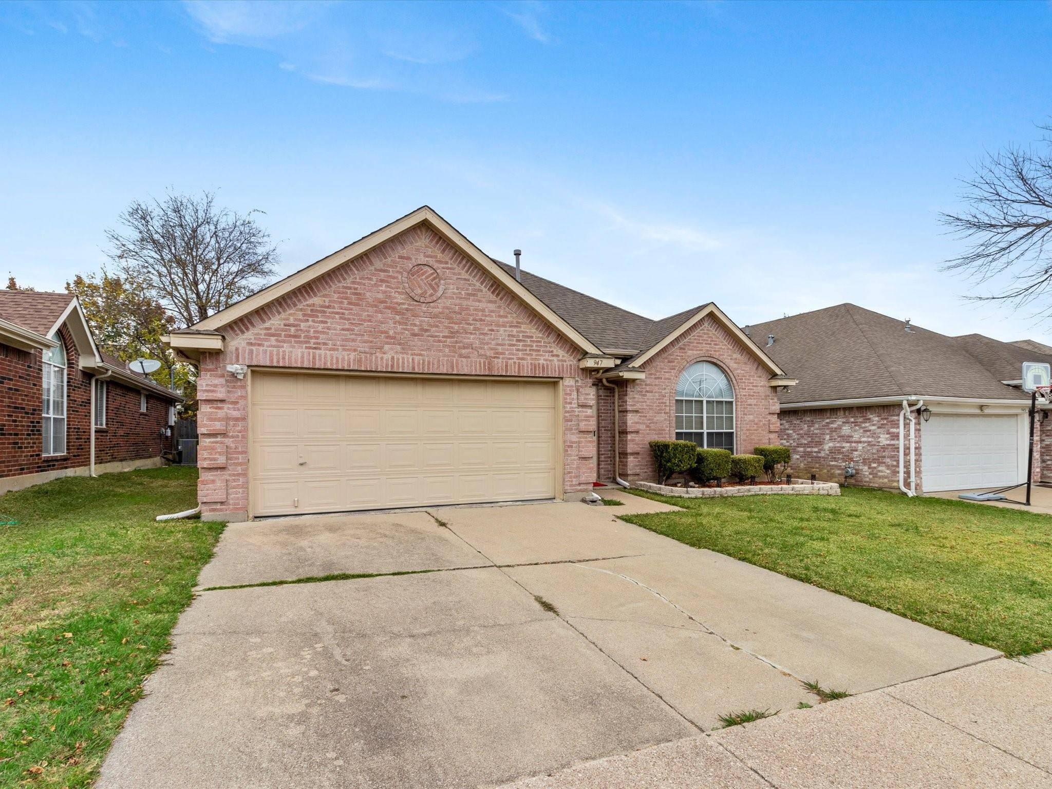 Arlington, TX 76017,947 Blossomwood Court