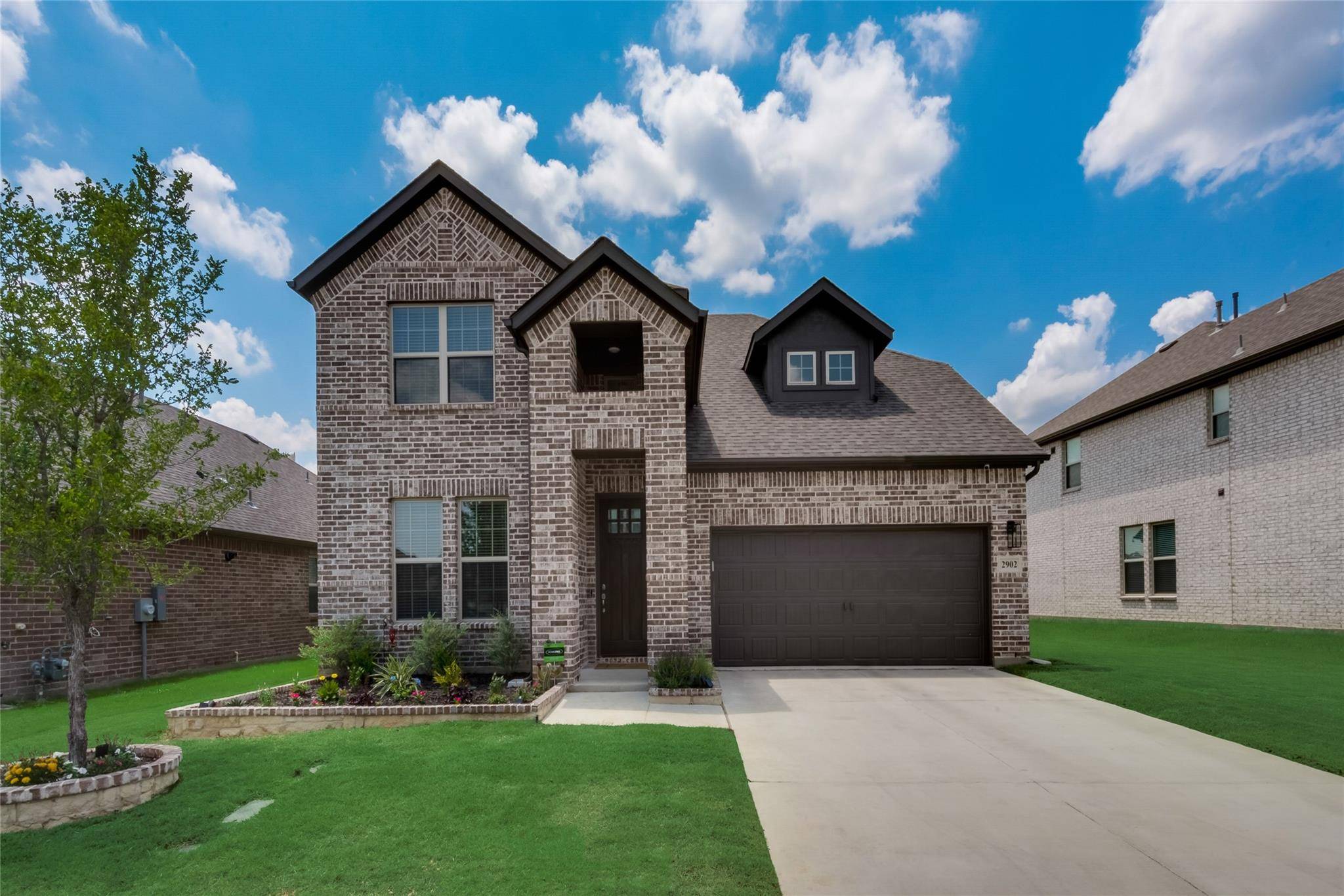 Arlington, TX 76001,2902 Spirit Woods Lane