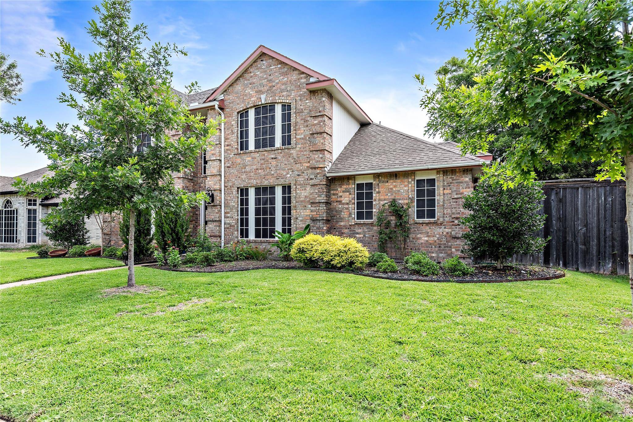 Rowlett, TX 75088,4910 Clay Drive