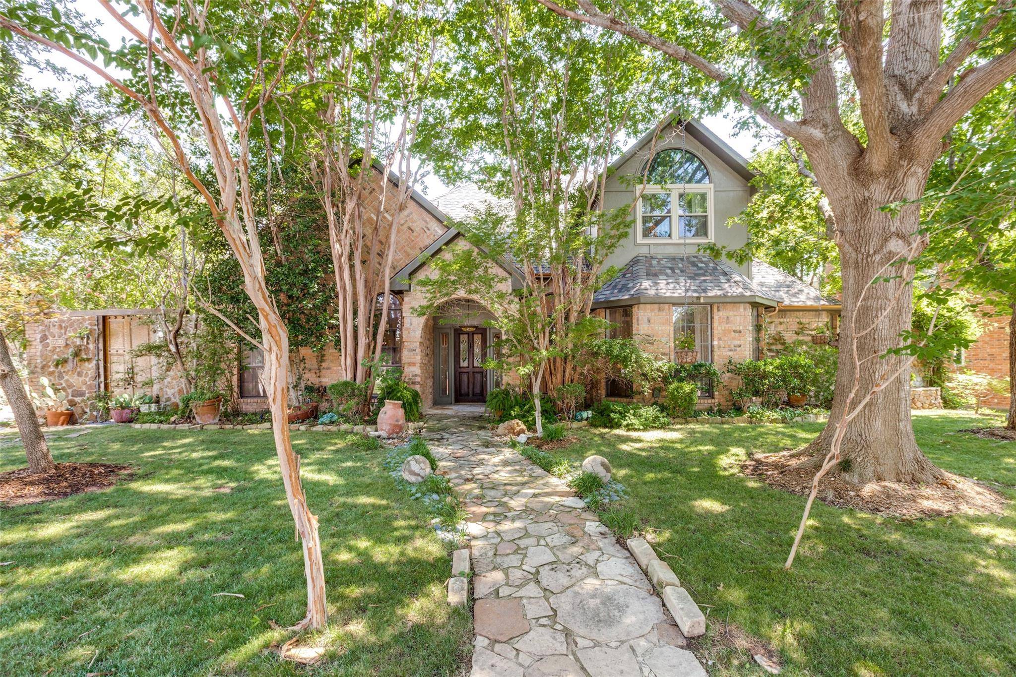 Plano, TX 75075,1700 Fernwood Drive