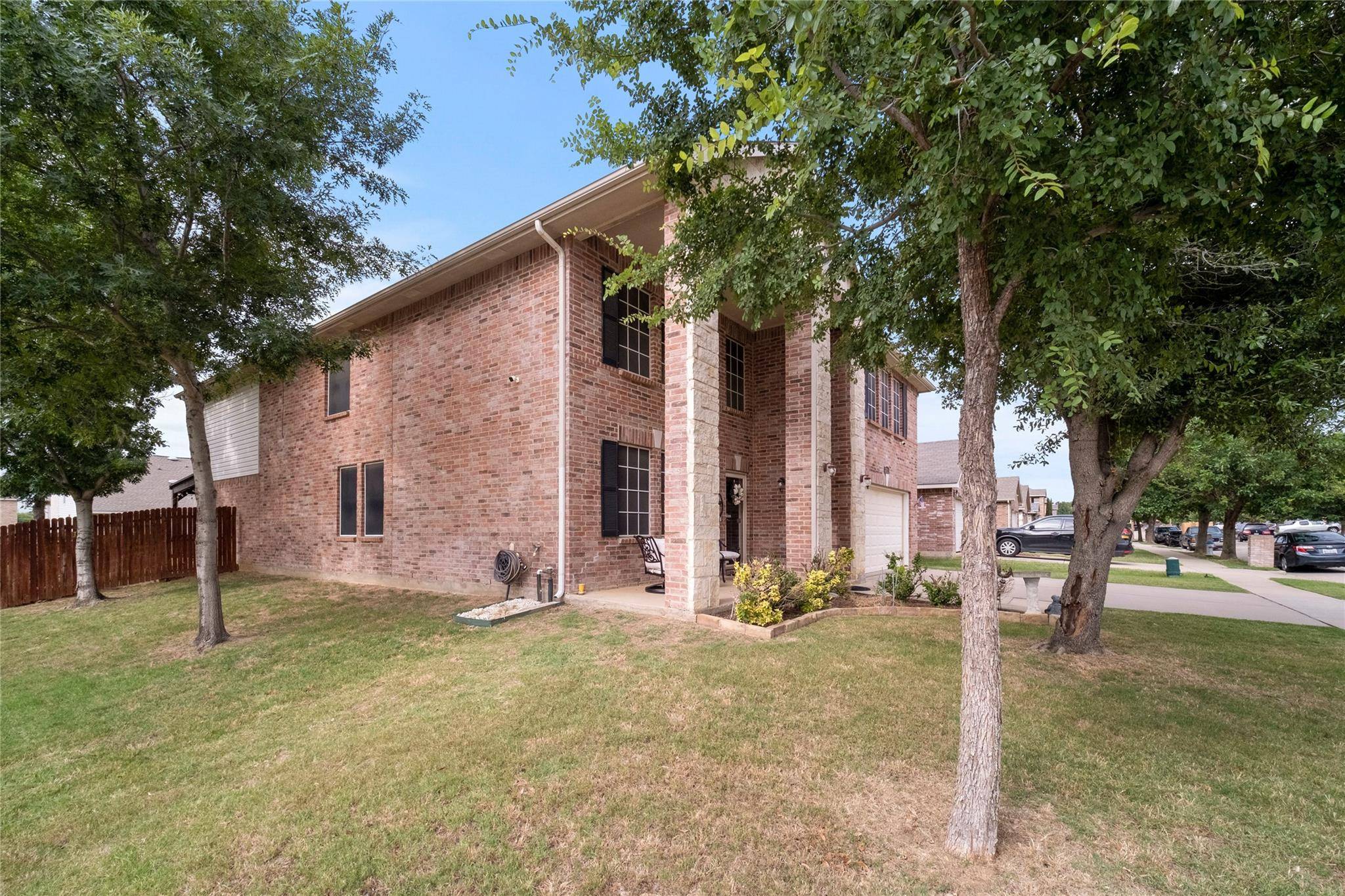 Denton, TX 76210,2805 Desert Drive