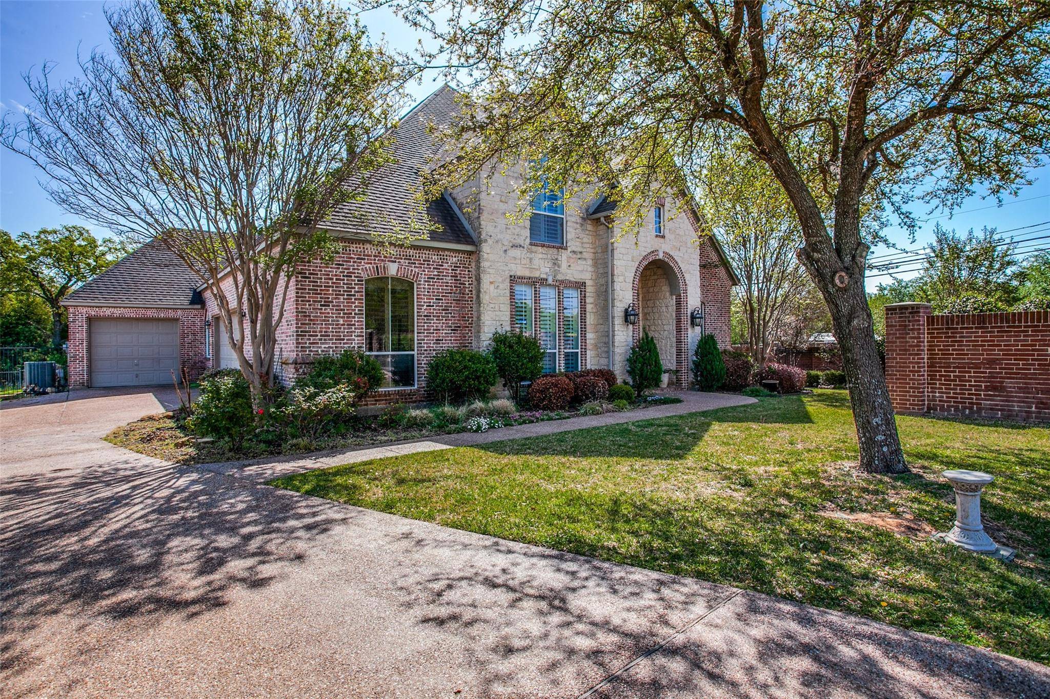 Arlington, TX 76001,7215 Riverbrook Court