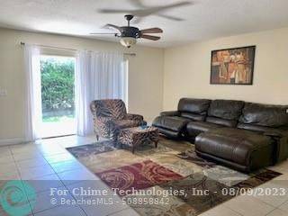 Tamarac, FL 33321,8514 E Southgate Shores Cir  #8514