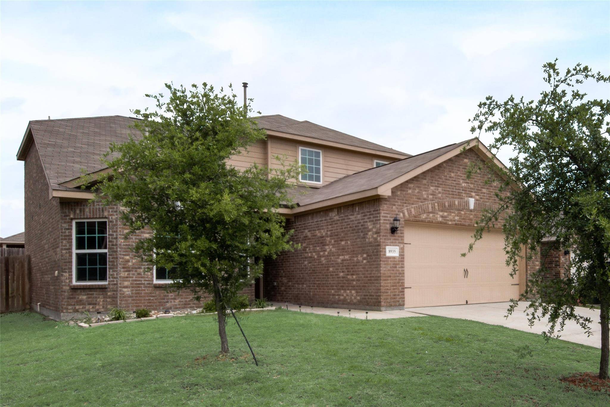 Forney, TX 75126,8935 Black Haw Street