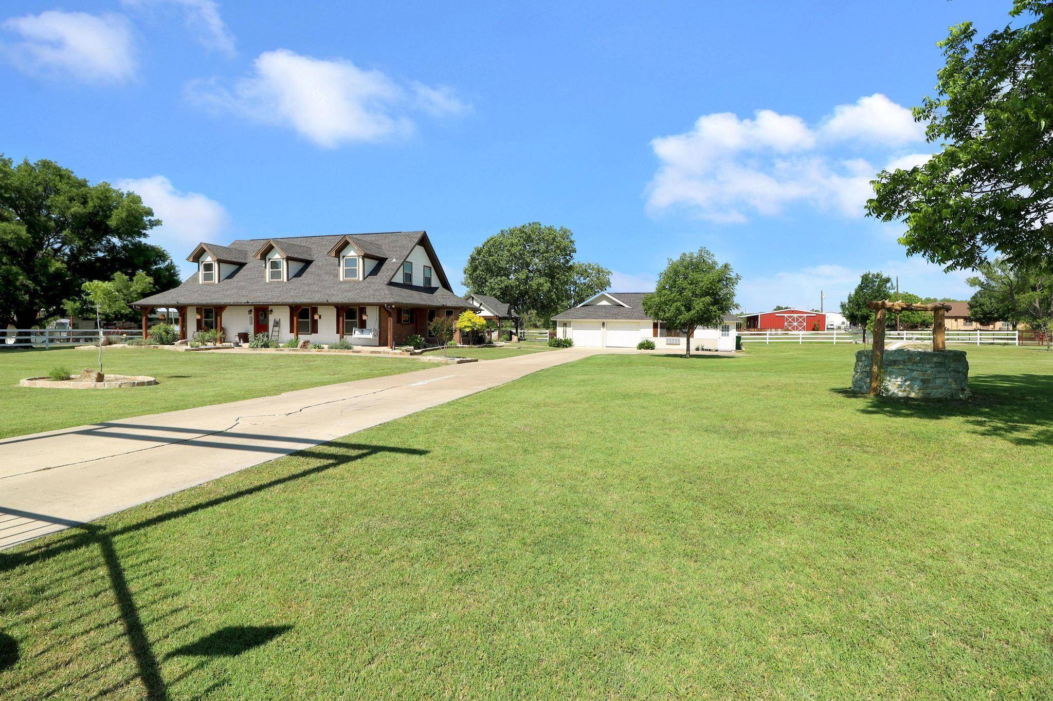 Justin, TX 76247,5832 Saddle Court