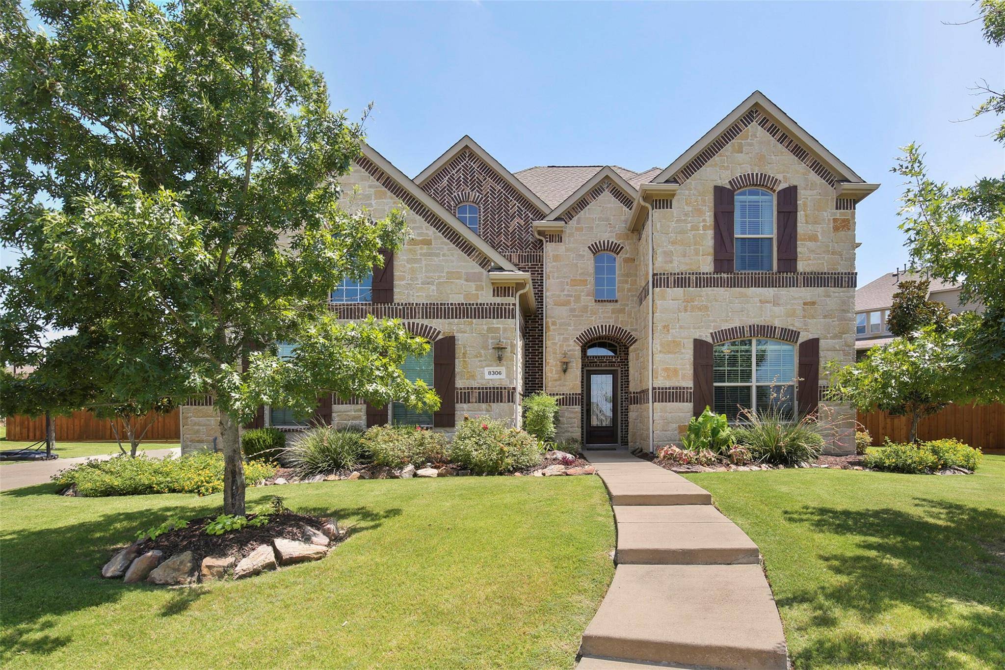 Rowlett, TX 75089,8306 Lake Valley Court