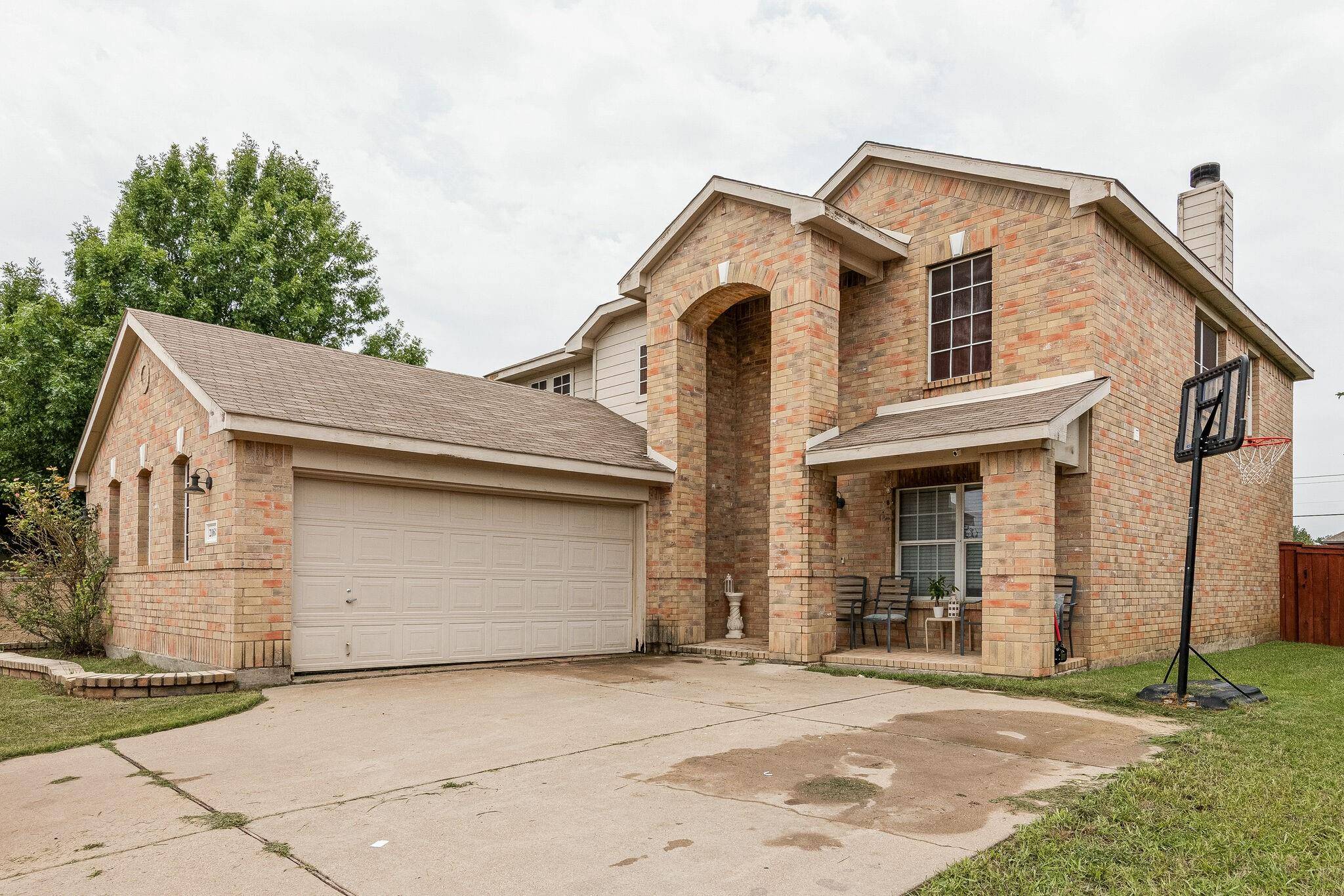 Grand Prairie, TX 75052,2168 Fort Bend Drive