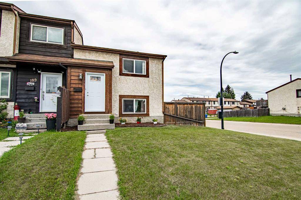 Red Deer, AB T4R 1R5,193 Baile Close