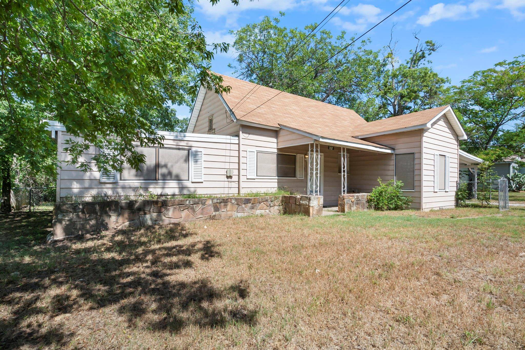 Weatherford, TX 76086,707 Liberty Street