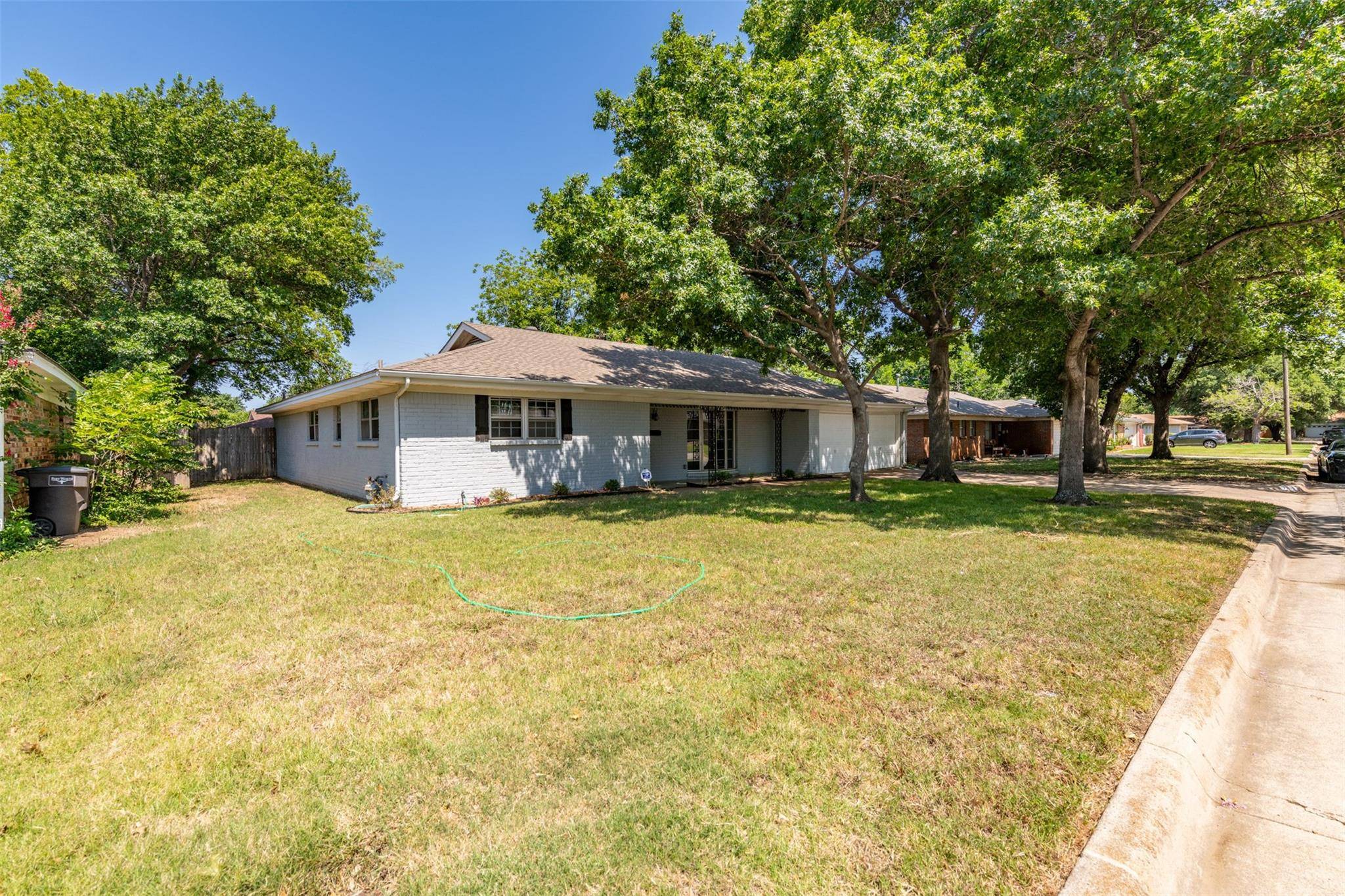 Fort Worth, TX 76134,7816 Chantilly Lane