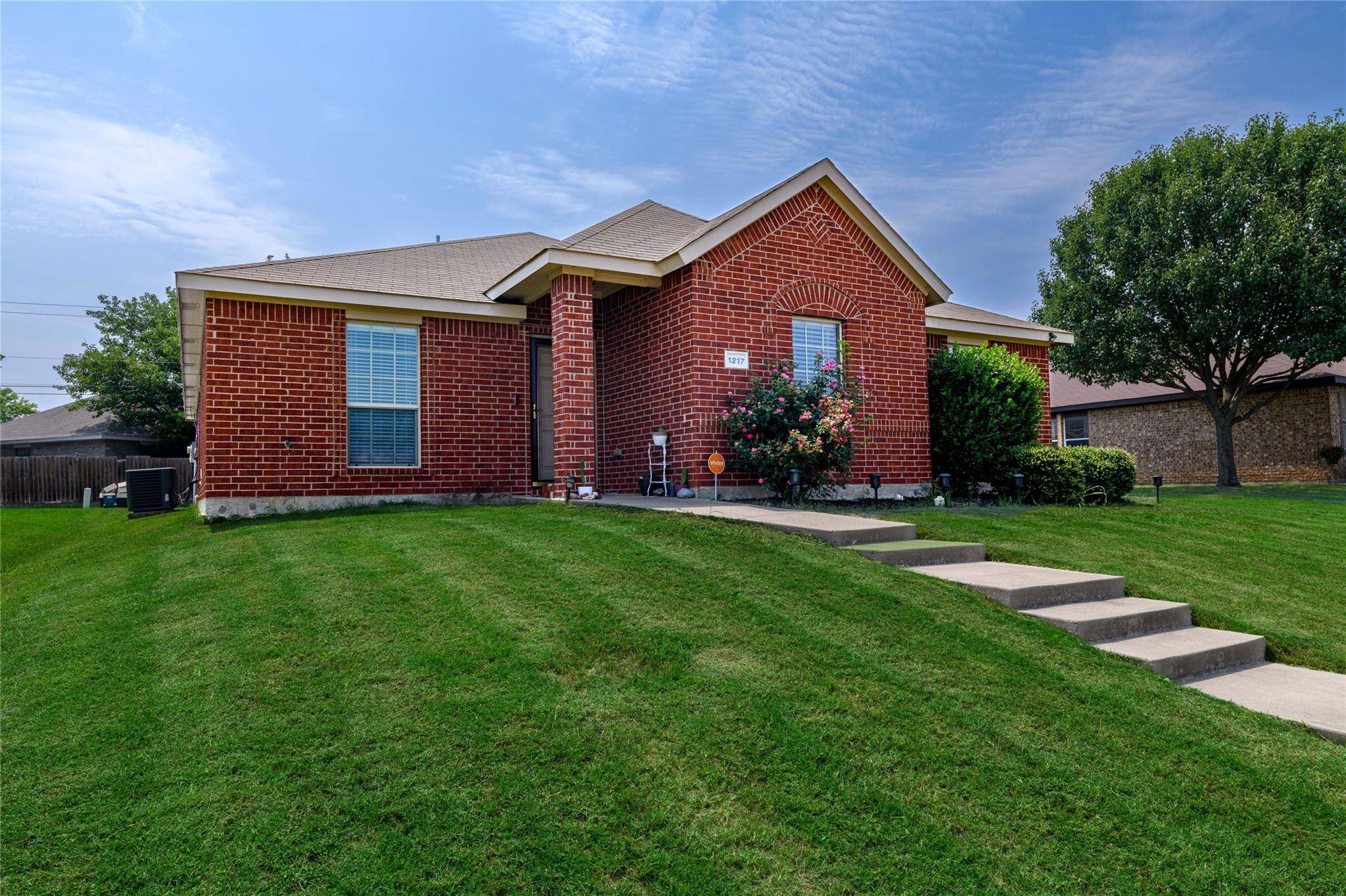 Desoto, TX 75115,1217 Beeblossom Drive