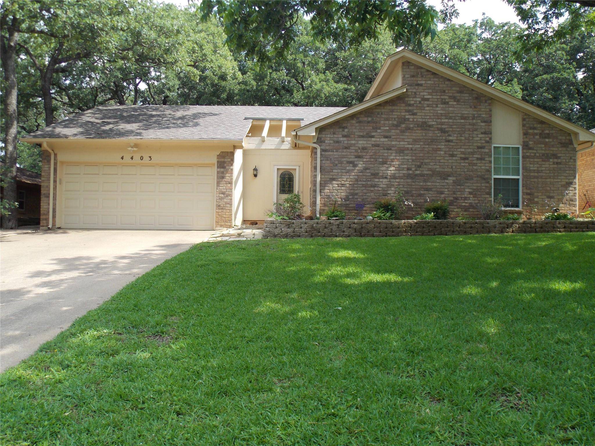 Arlington, TX 76017,4403 Montpelier Court