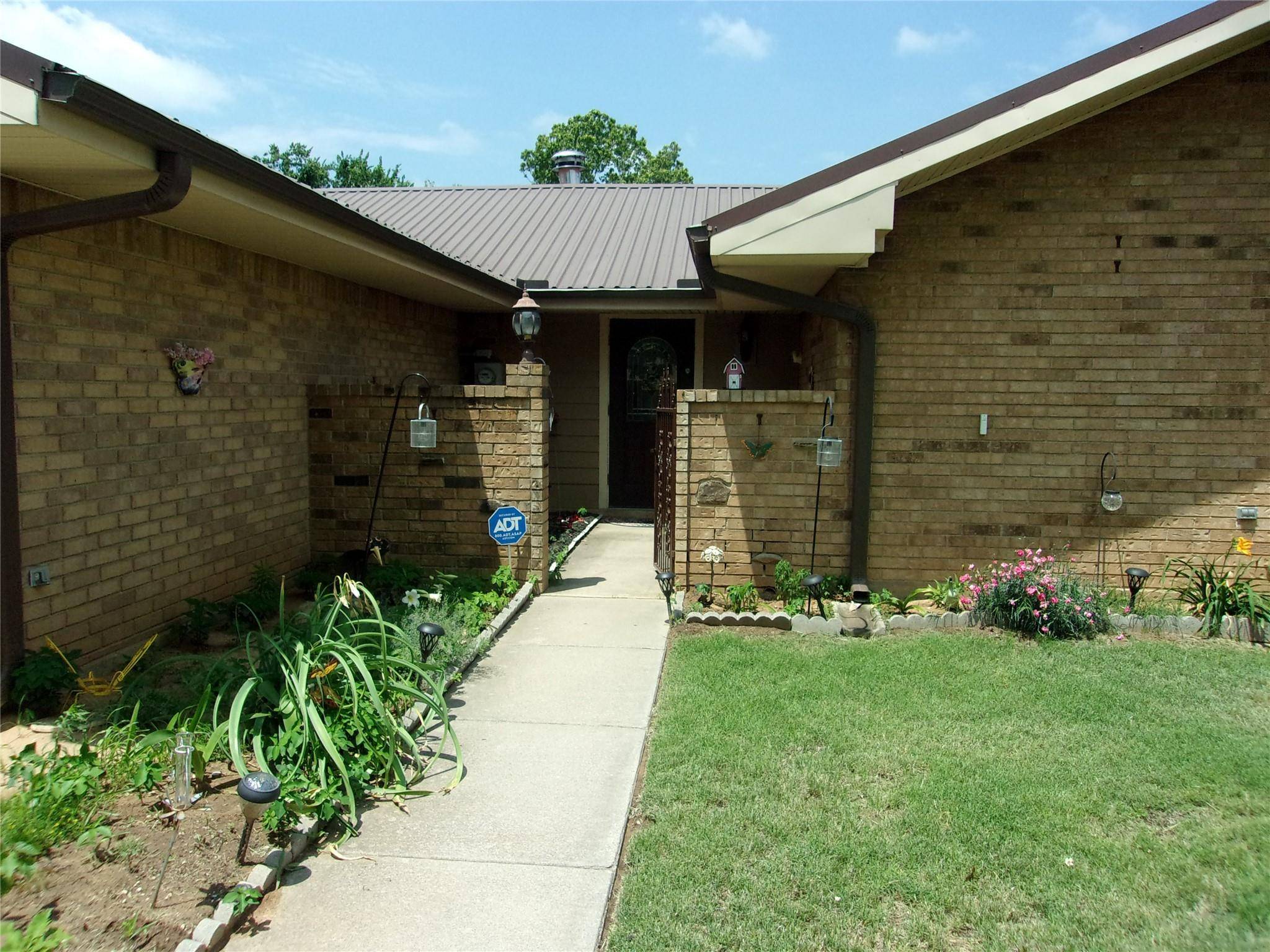 Springtown, TX 76082,839 N Avenue B