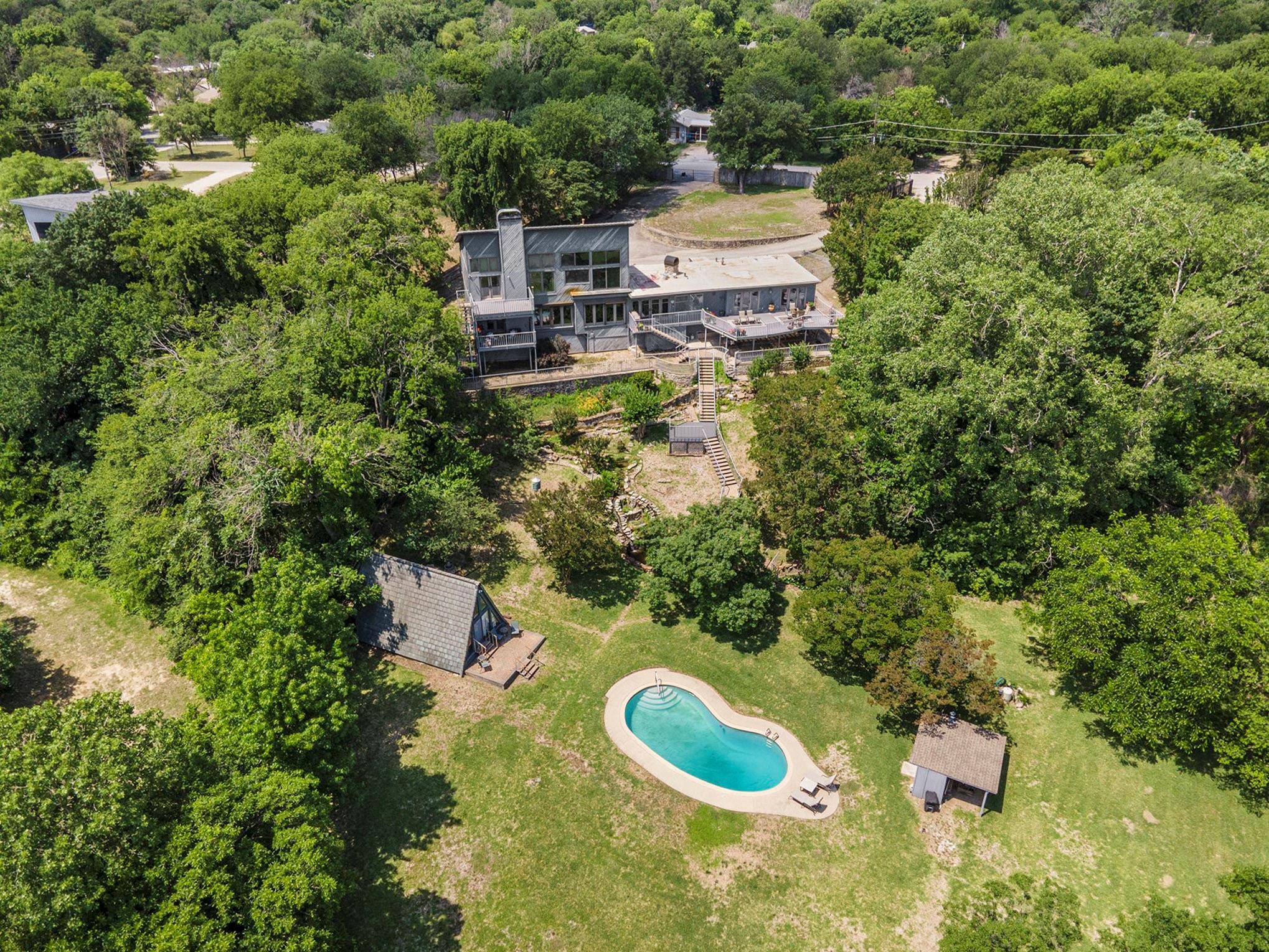 Azle, TX 76020,520 Lakeside Drive