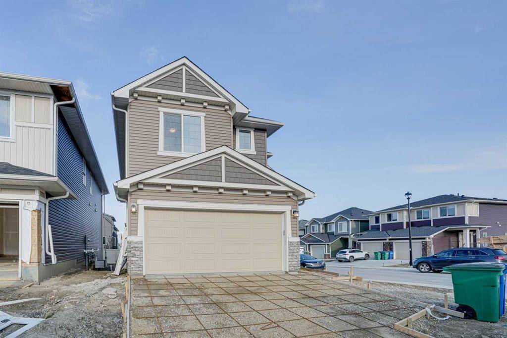 Airdrie, AB T4B 5K2,1448 Bayview PT SW