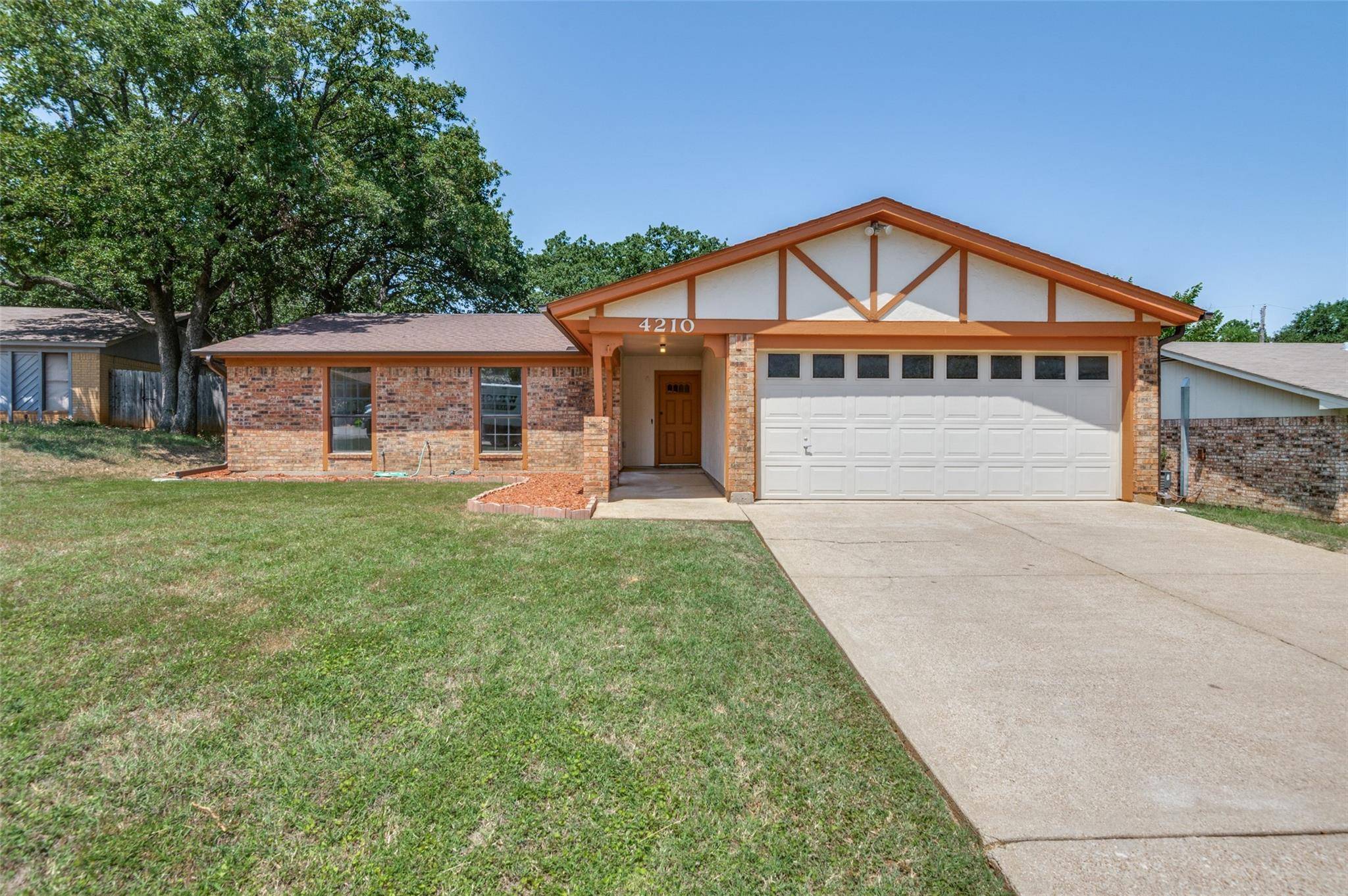 Arlington, TX 76016,4210 Ticino Valley Court