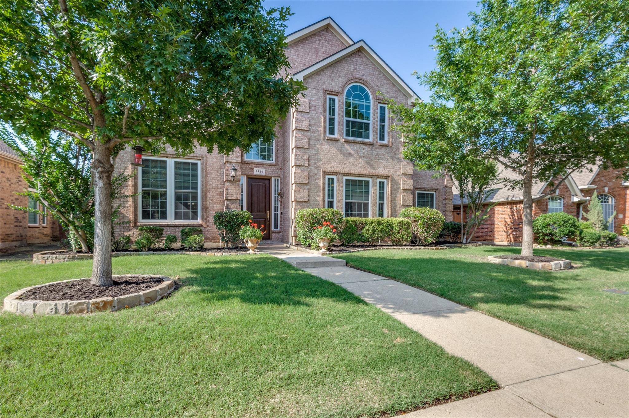 Irving, TX 75063,9728 Windy Hollow Drive