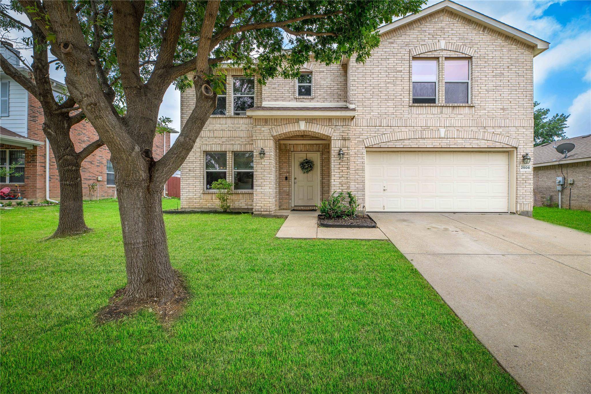 Dallas, TX 75212,2508 Tan Oak Drive