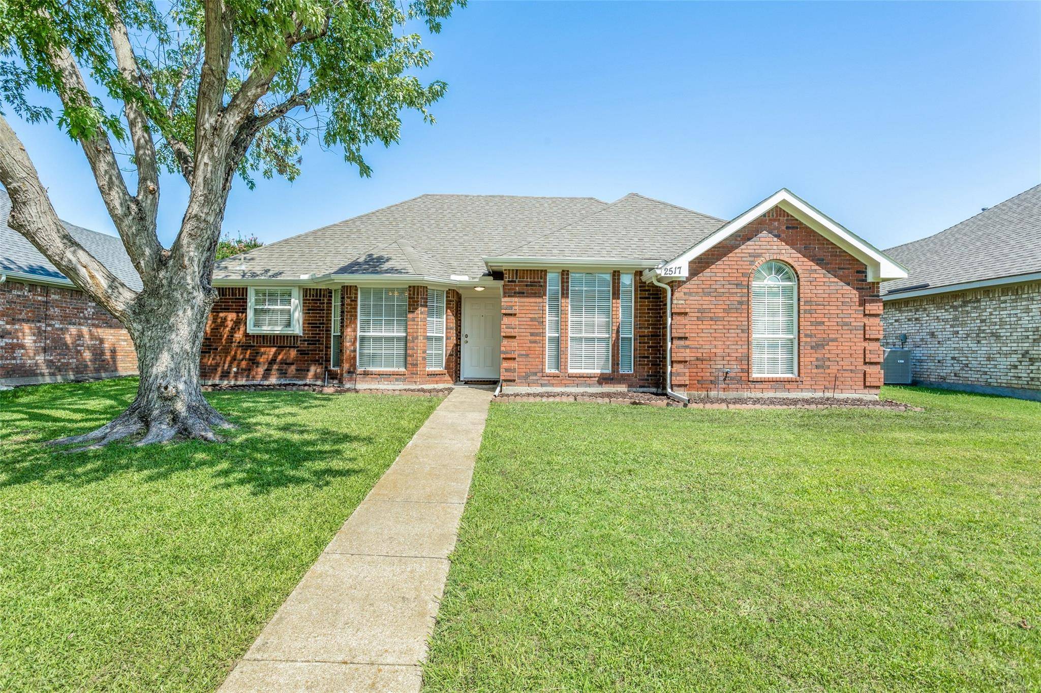 Rowlett, TX 75089,2517 Larkspur Lane