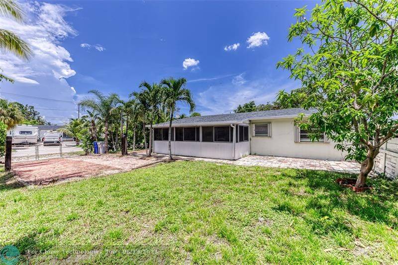 Pompano Beach, FL 33060,2341 NE 1st Ave