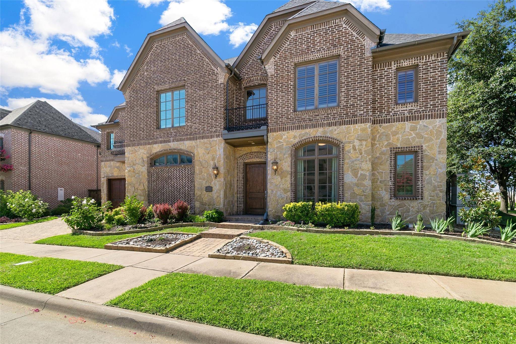 Plano, TX 75024,5764 Quebec Lane