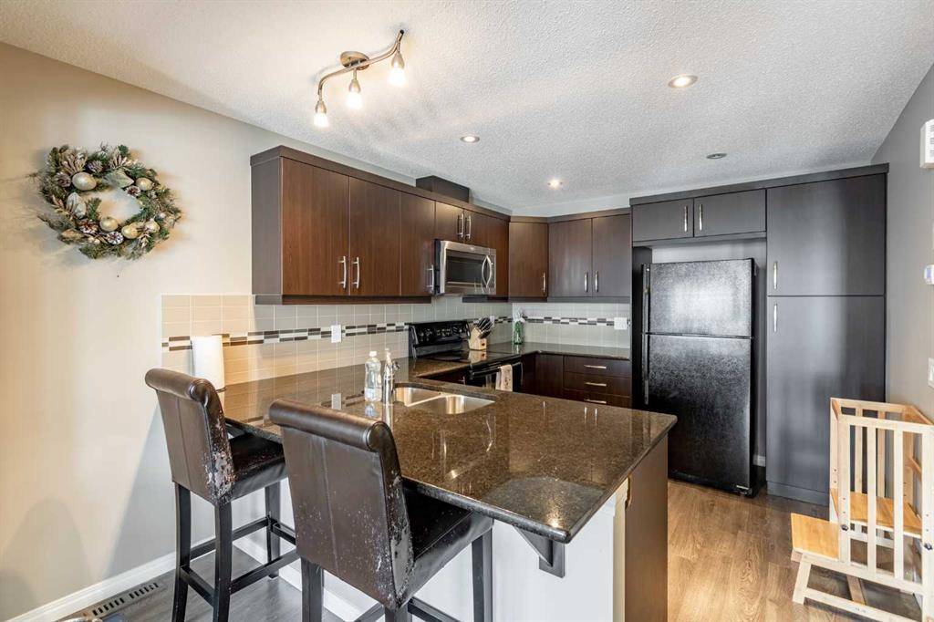 Airdrie, AB T4B 3T1,309 Windford GN SW