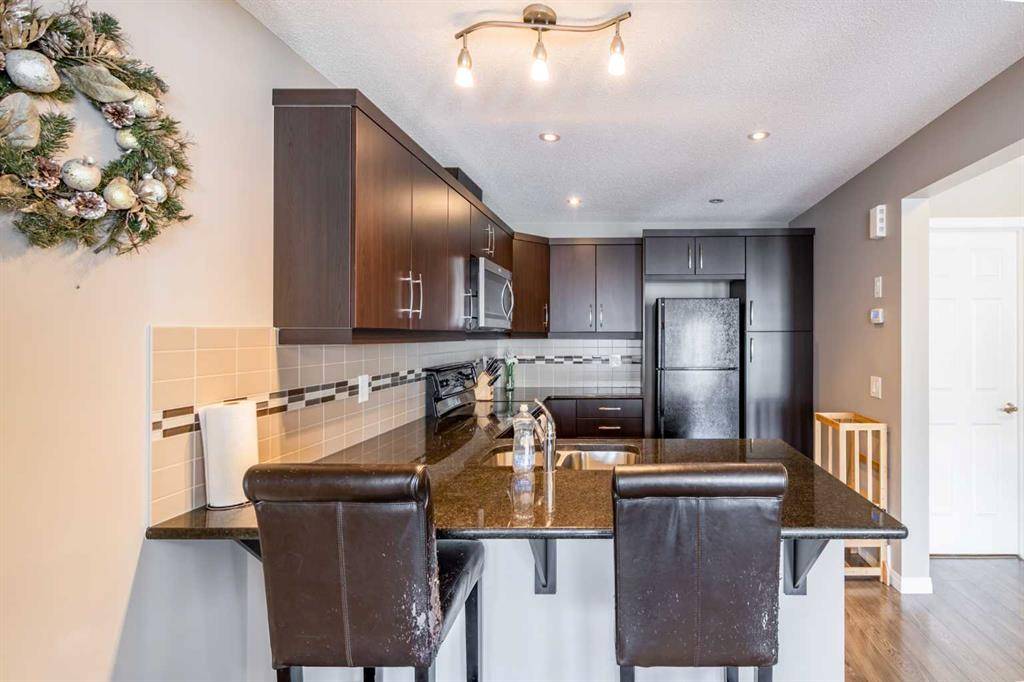 Airdrie, AB T4B 3T1,309 Windford GN SW