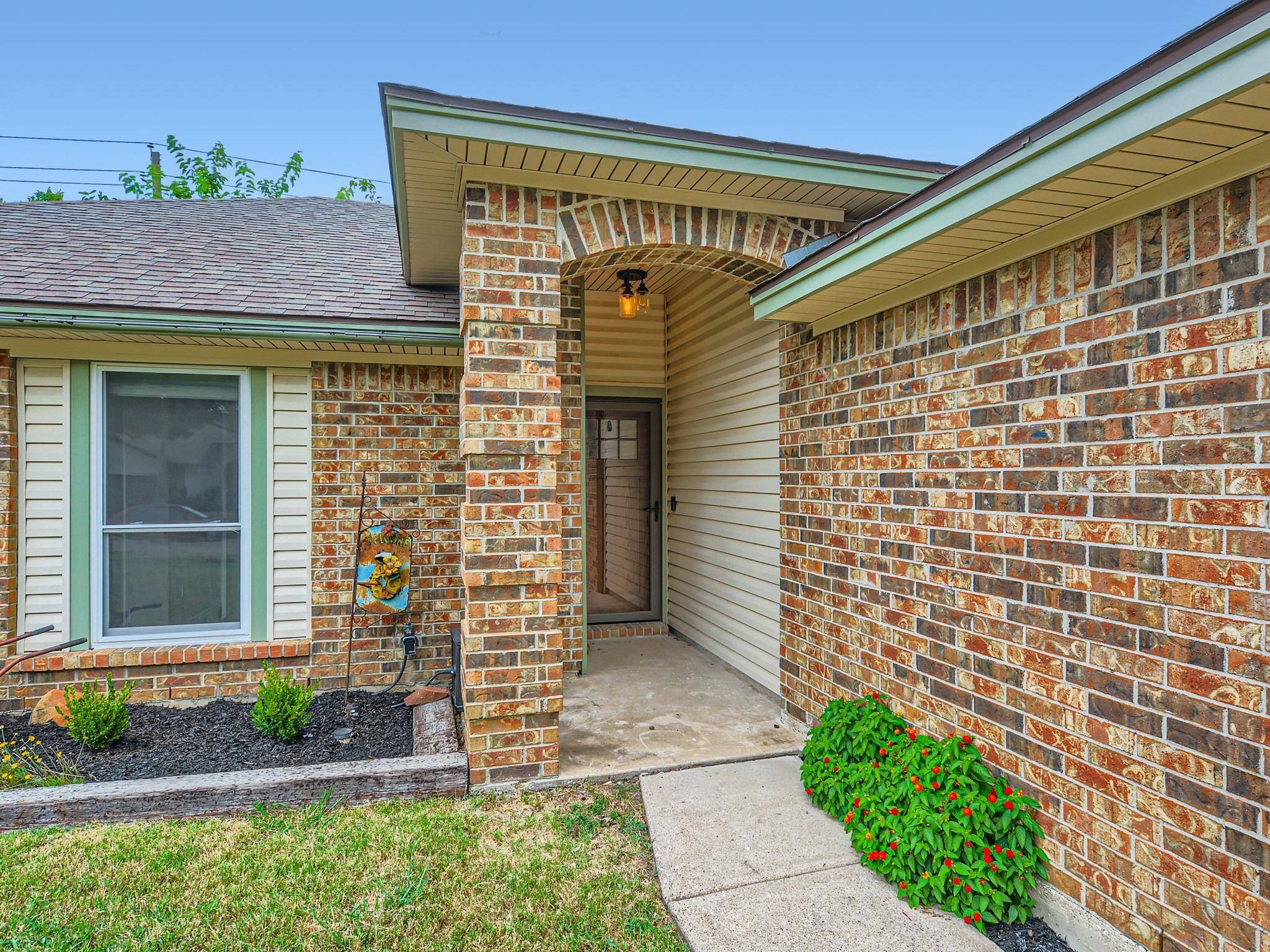 Cedar Hill, TX 75104,816 Simon Drive