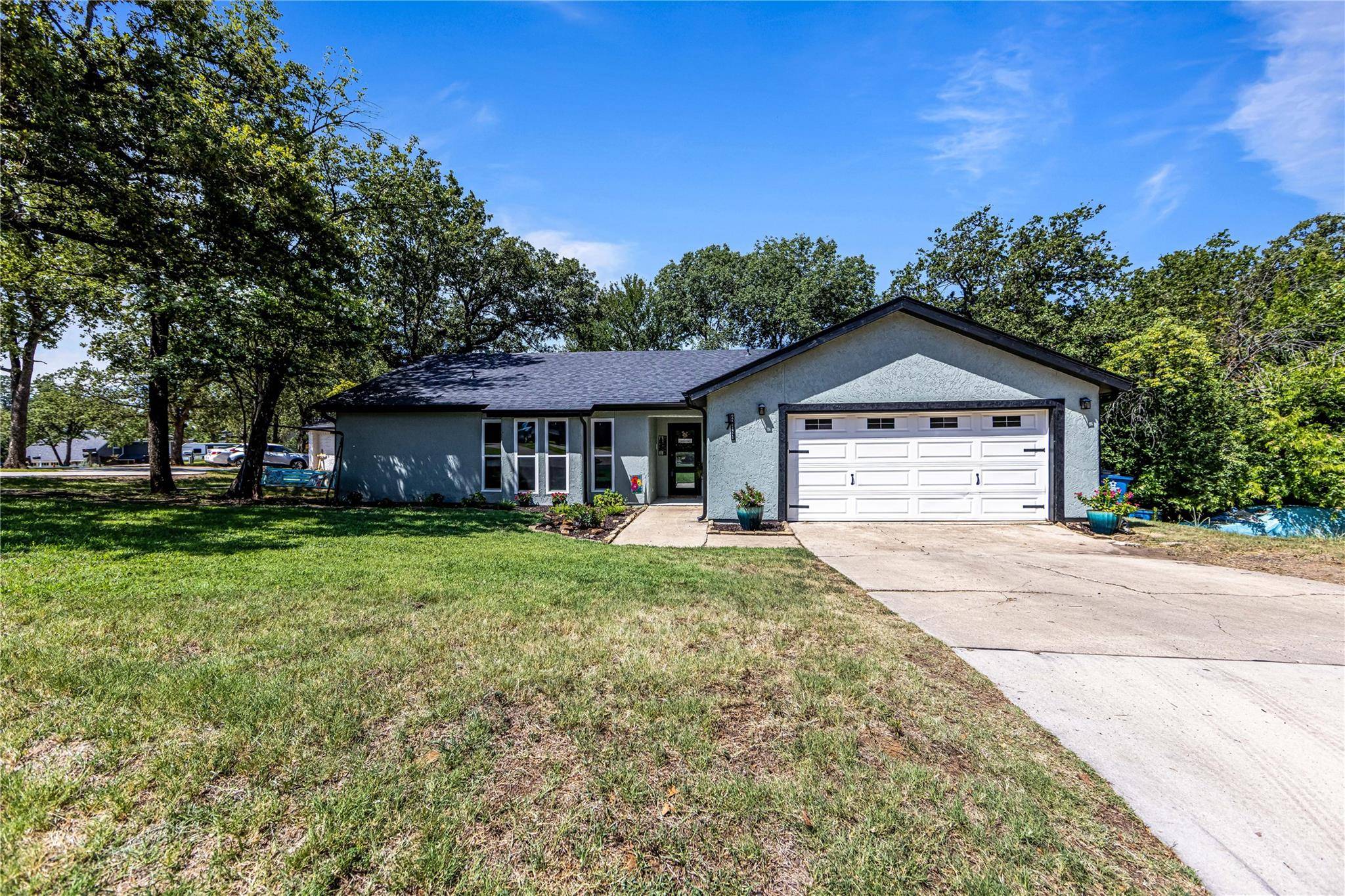 Hickory Creek, TX 75065,17 Oak Circle