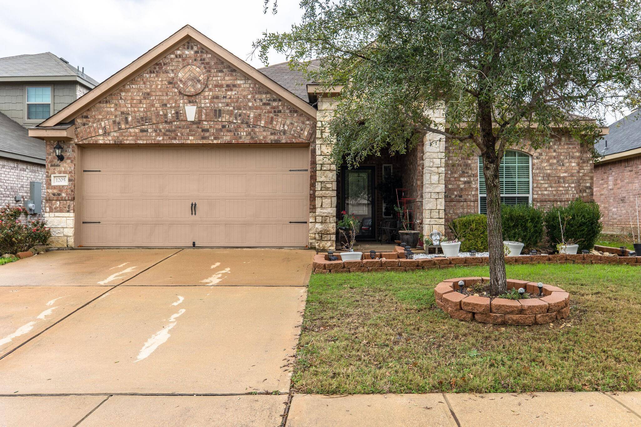 Crowley, TX 76036,1205 Cottonwood Drive