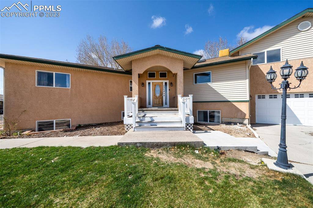 Pueblo, CO 81005,5368 Stonemoor DR