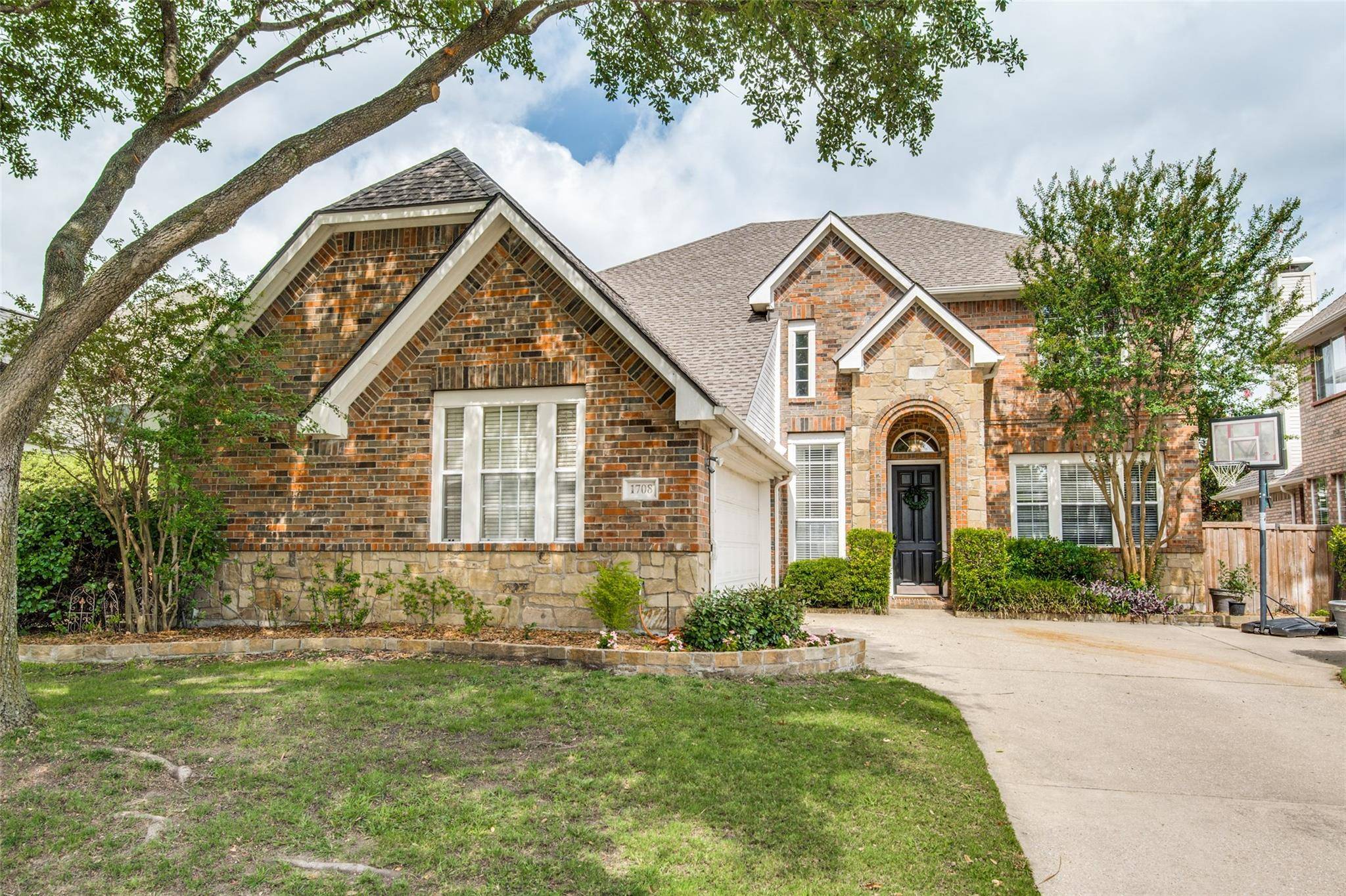 Mckinney, TX 75072,1708 Cross Point Road