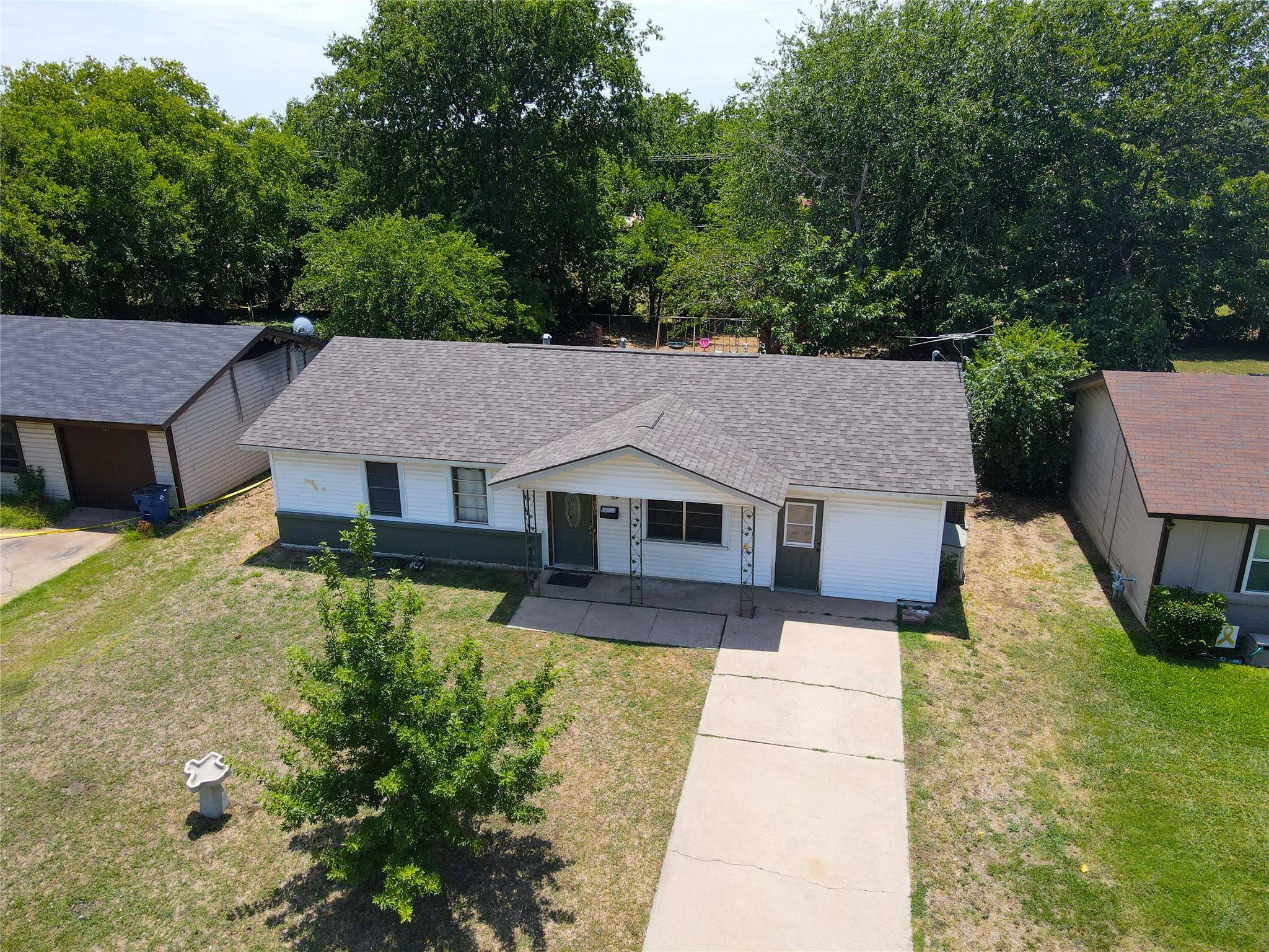 Burleson, TX 76028,405 Newton Drive