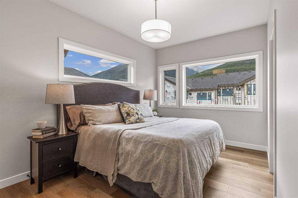 Canmore, AB T1W0N9,209 Stewart Creek Rise #302C