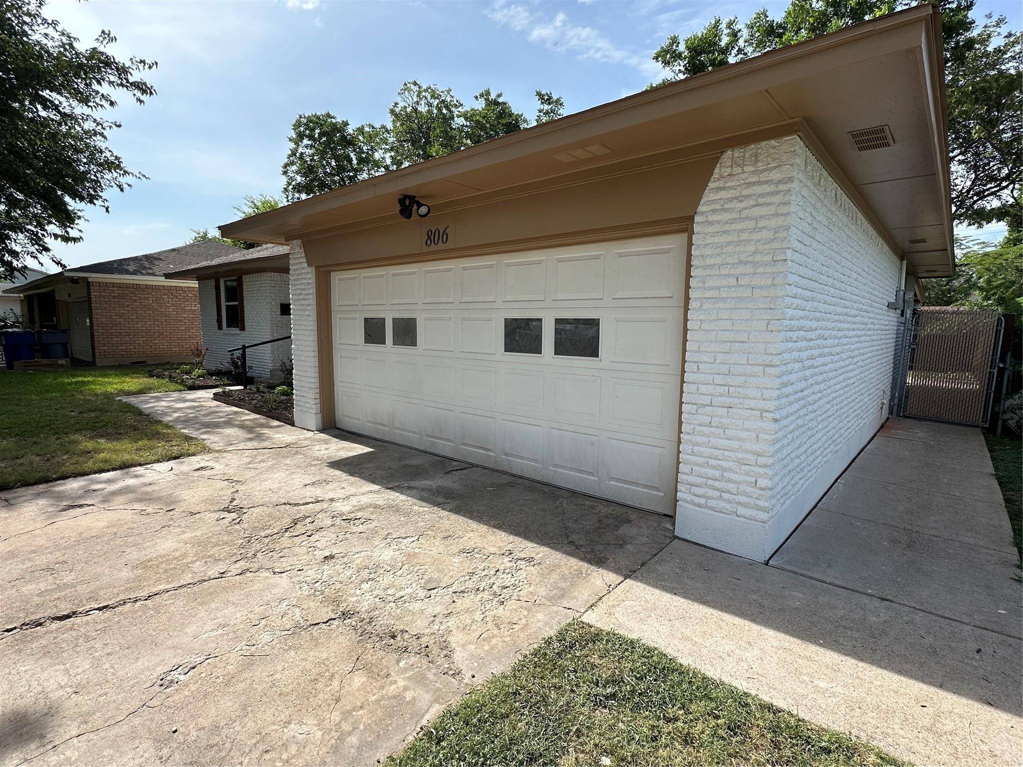 Lancaster, TX 75146,806 Sequoia Drive